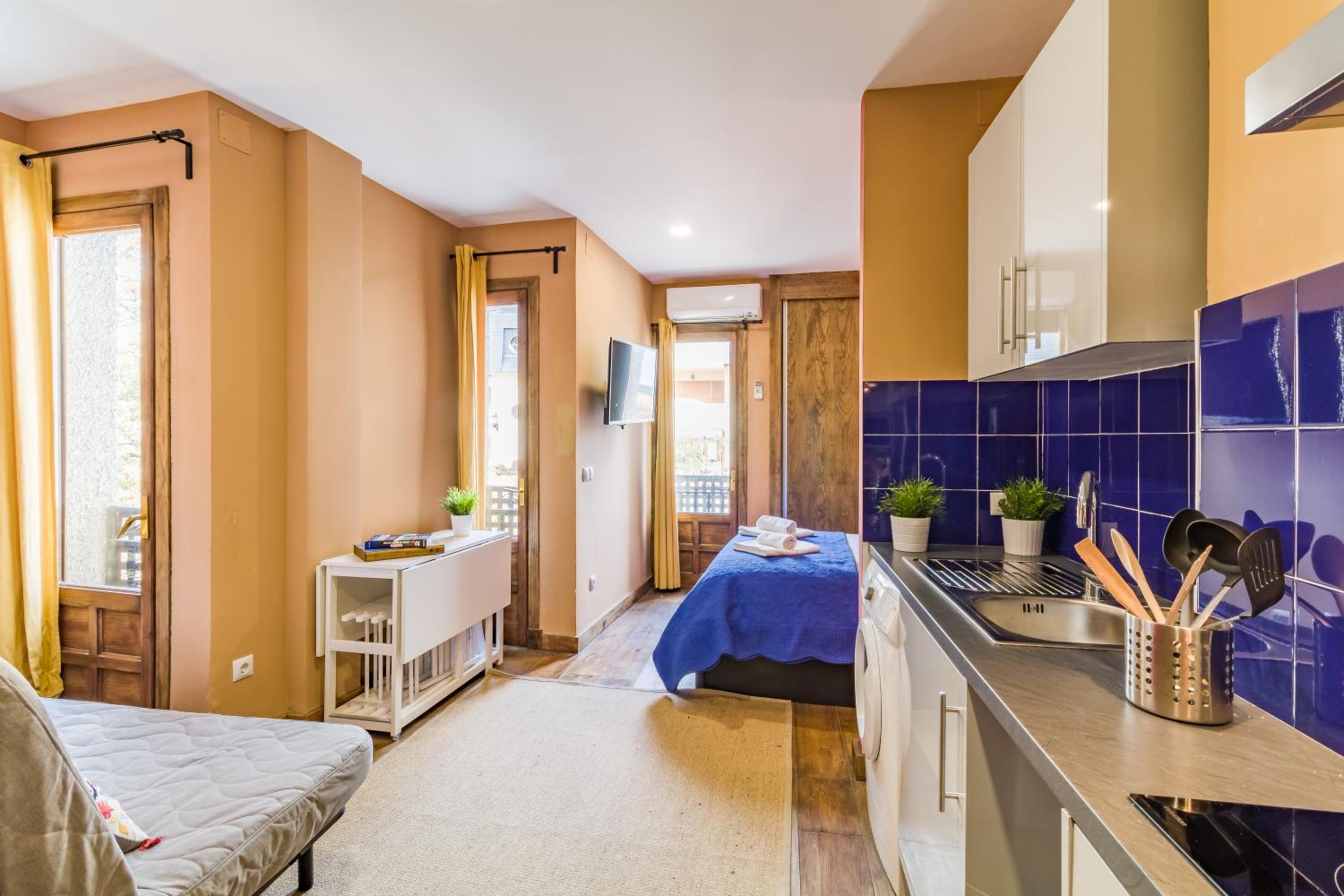 Quadruple Room - Photo 7