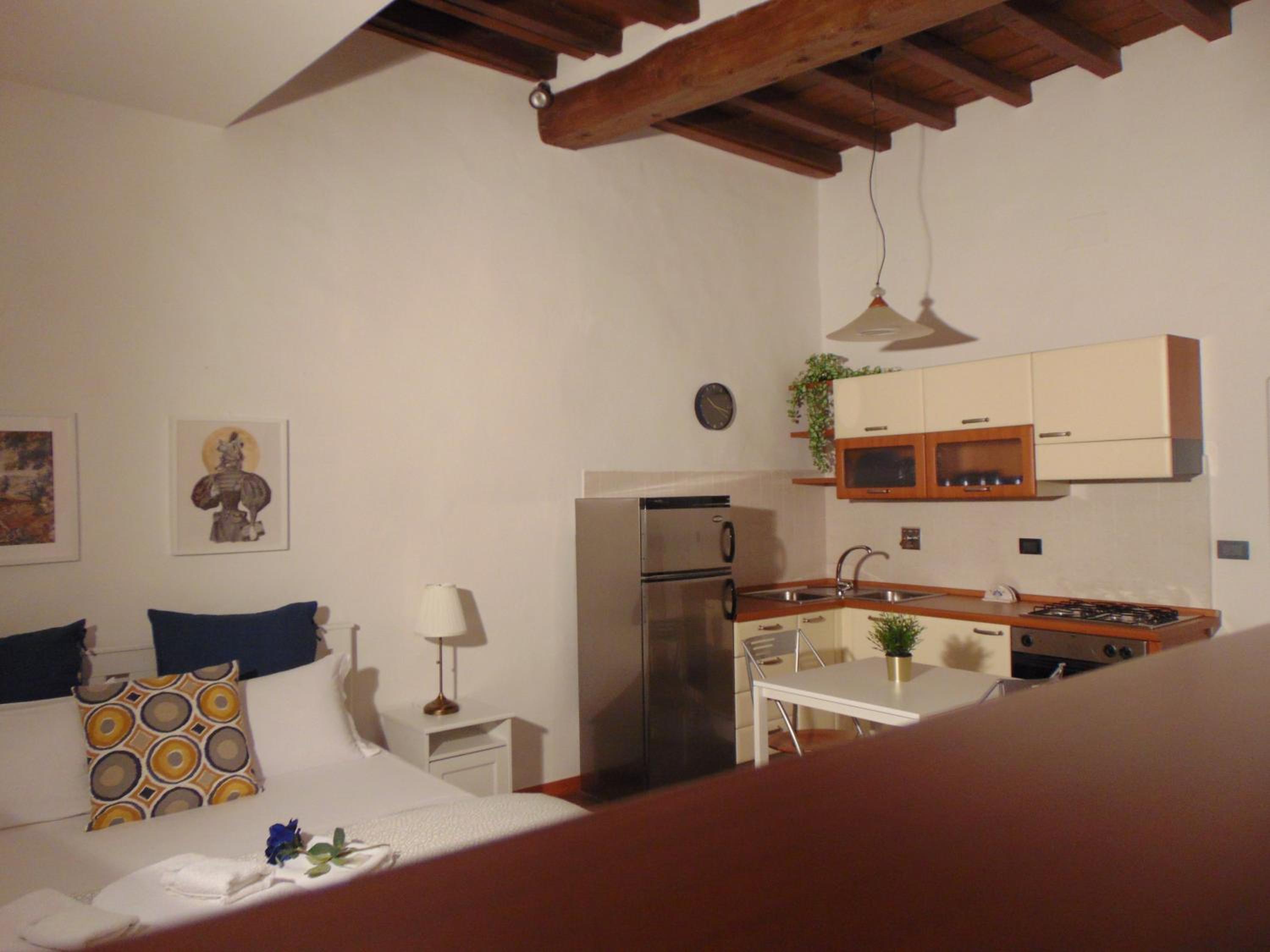 Queen Room with Shared Bathroom