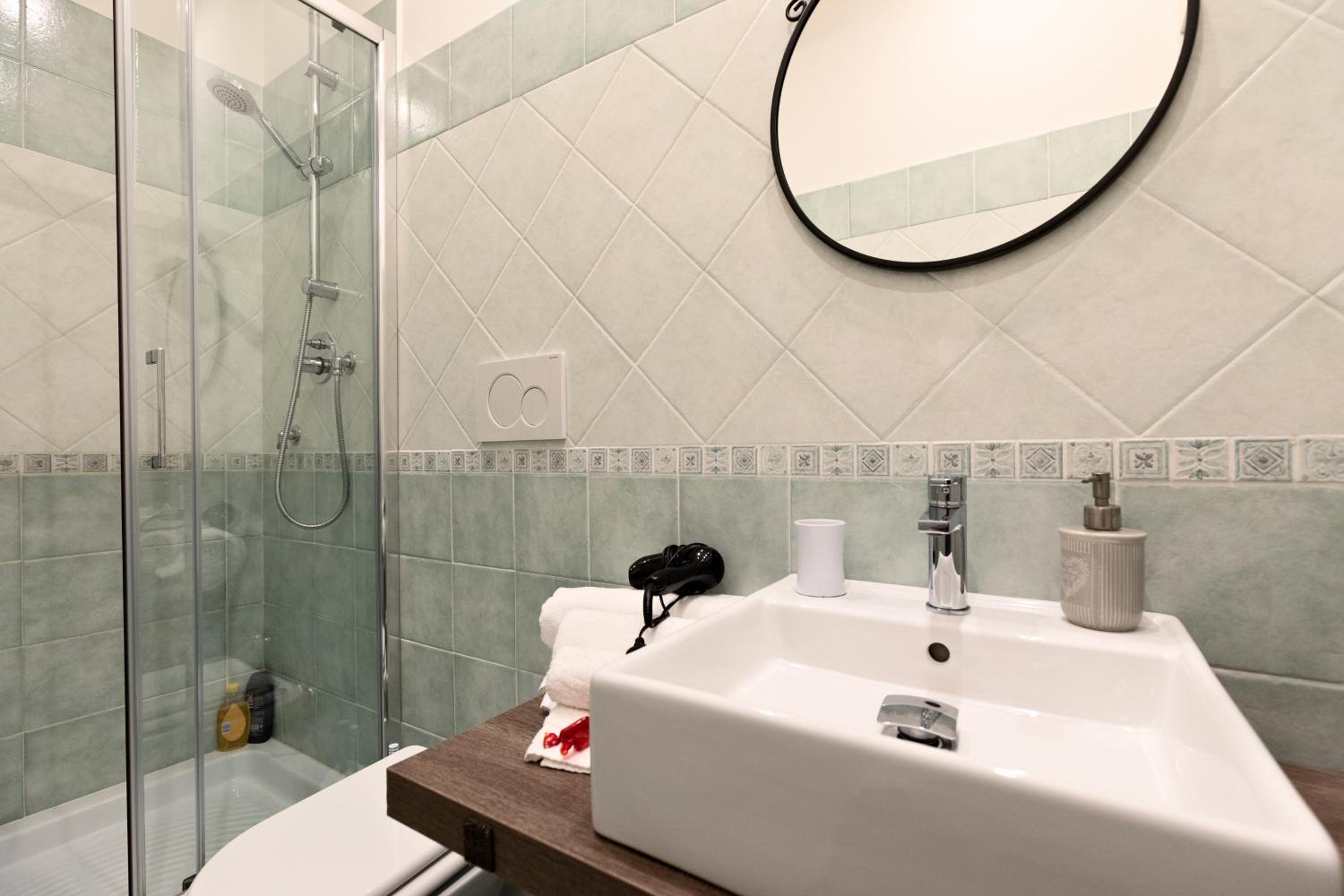 Double Room with Private Bathroom photo 2
