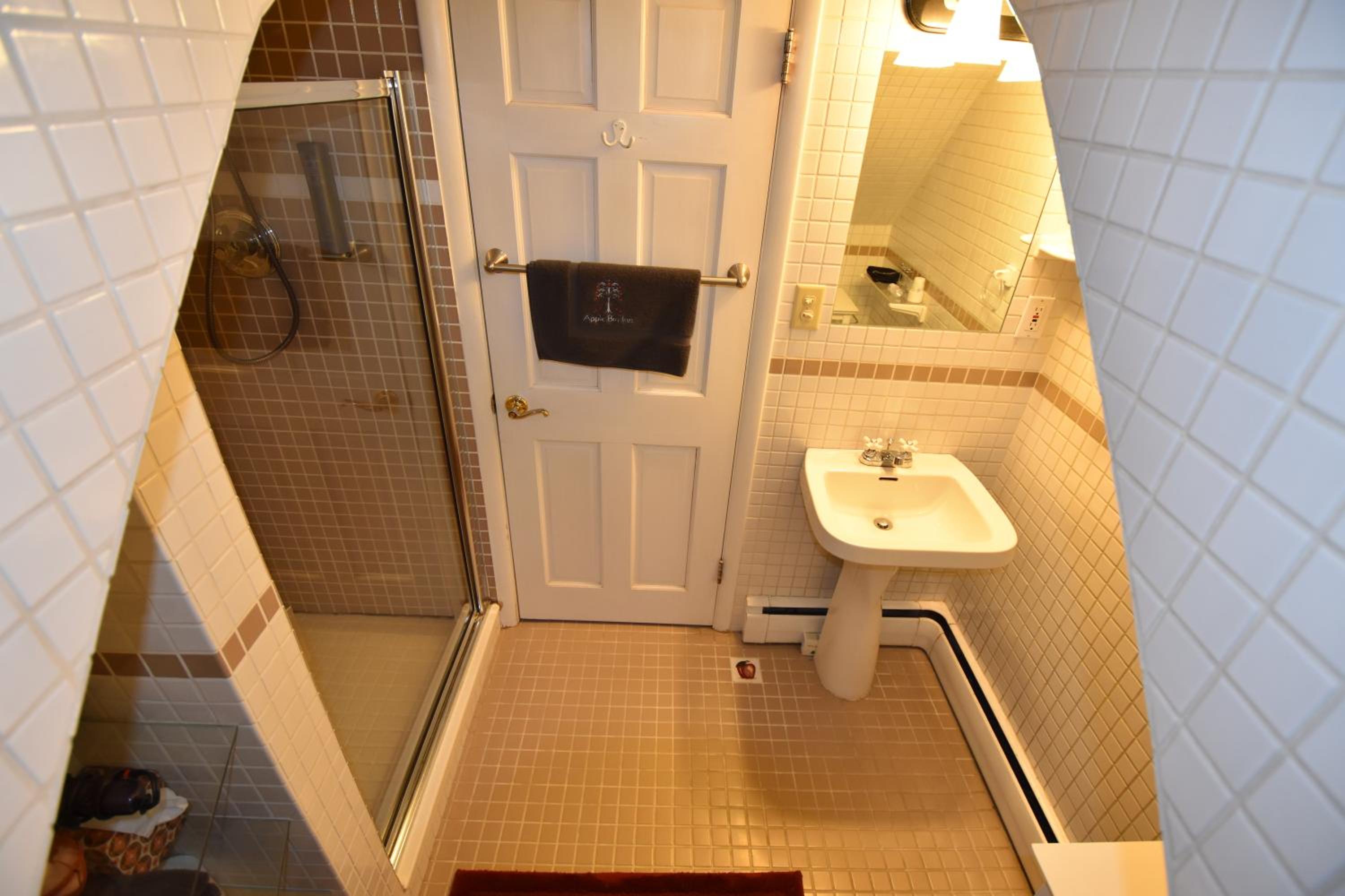 Deluxe Family Suite photo 3
