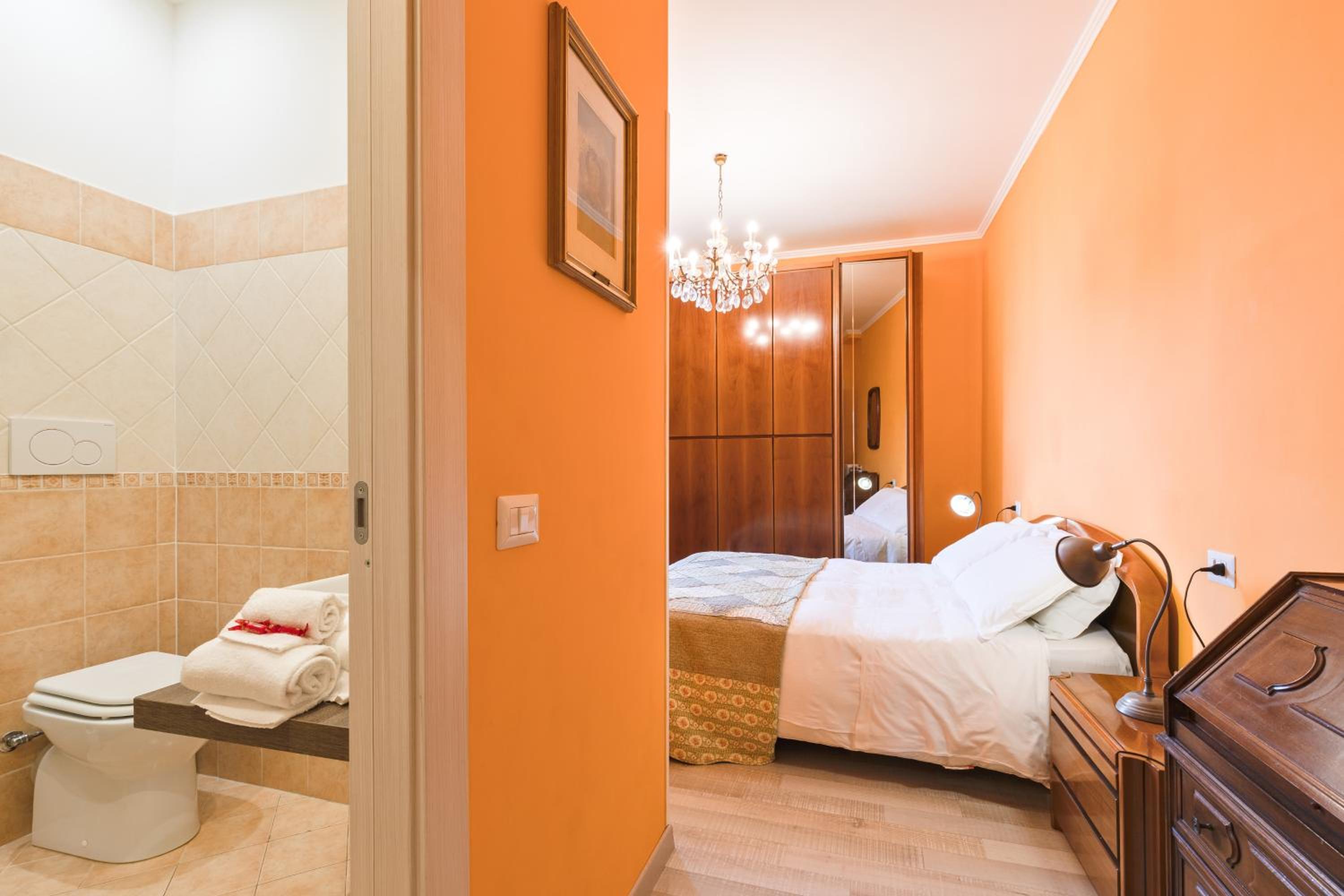 Double Room with Private Bathroom photo 3