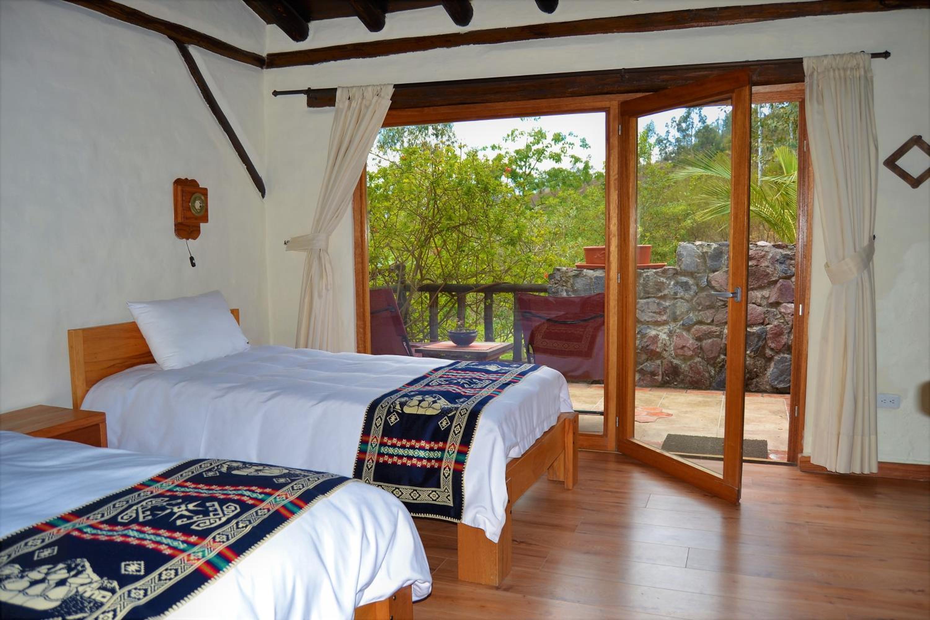 Standard Twin Room with Garden View photo 2