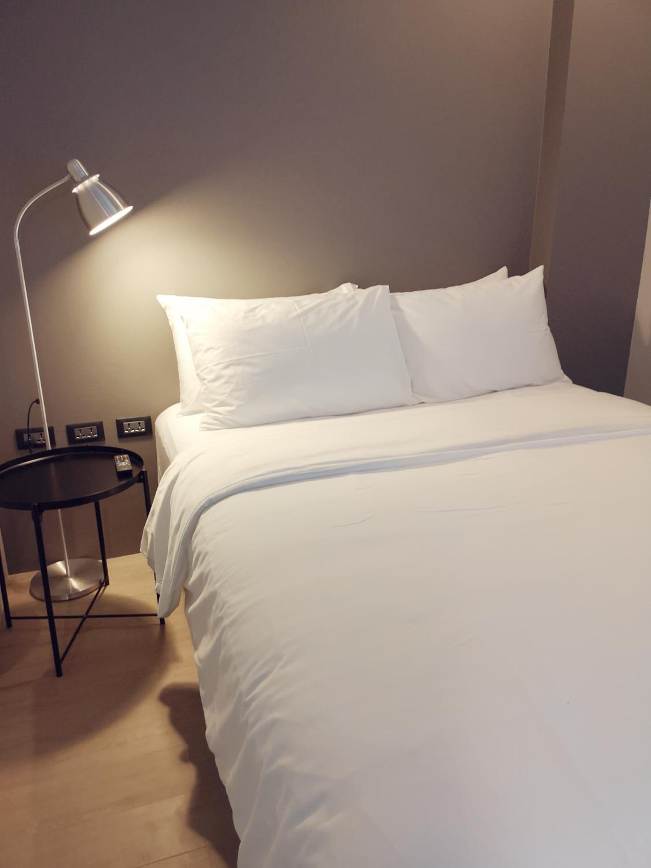 Double Room with Balcony - Photo 10