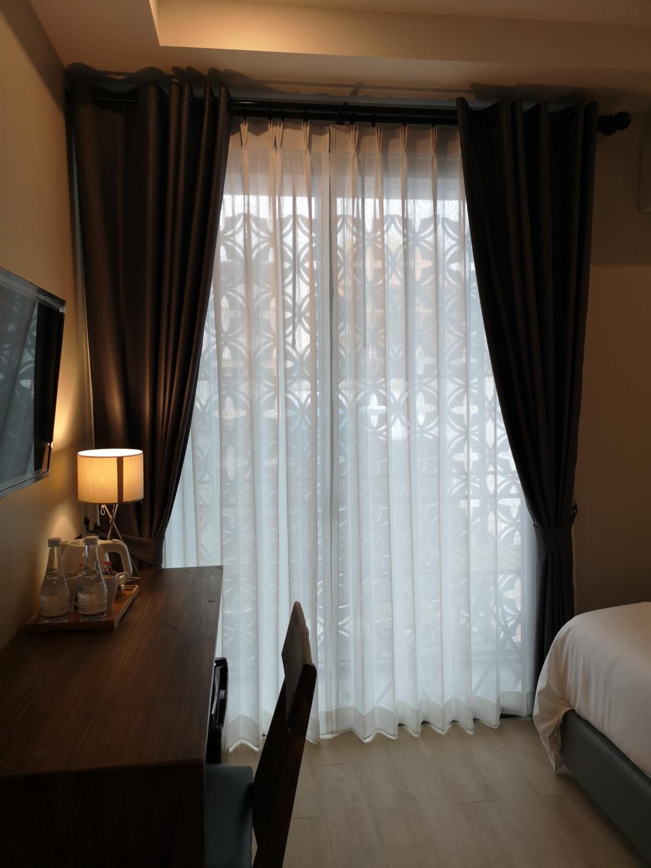 Double Room with Balcony - Photo 8