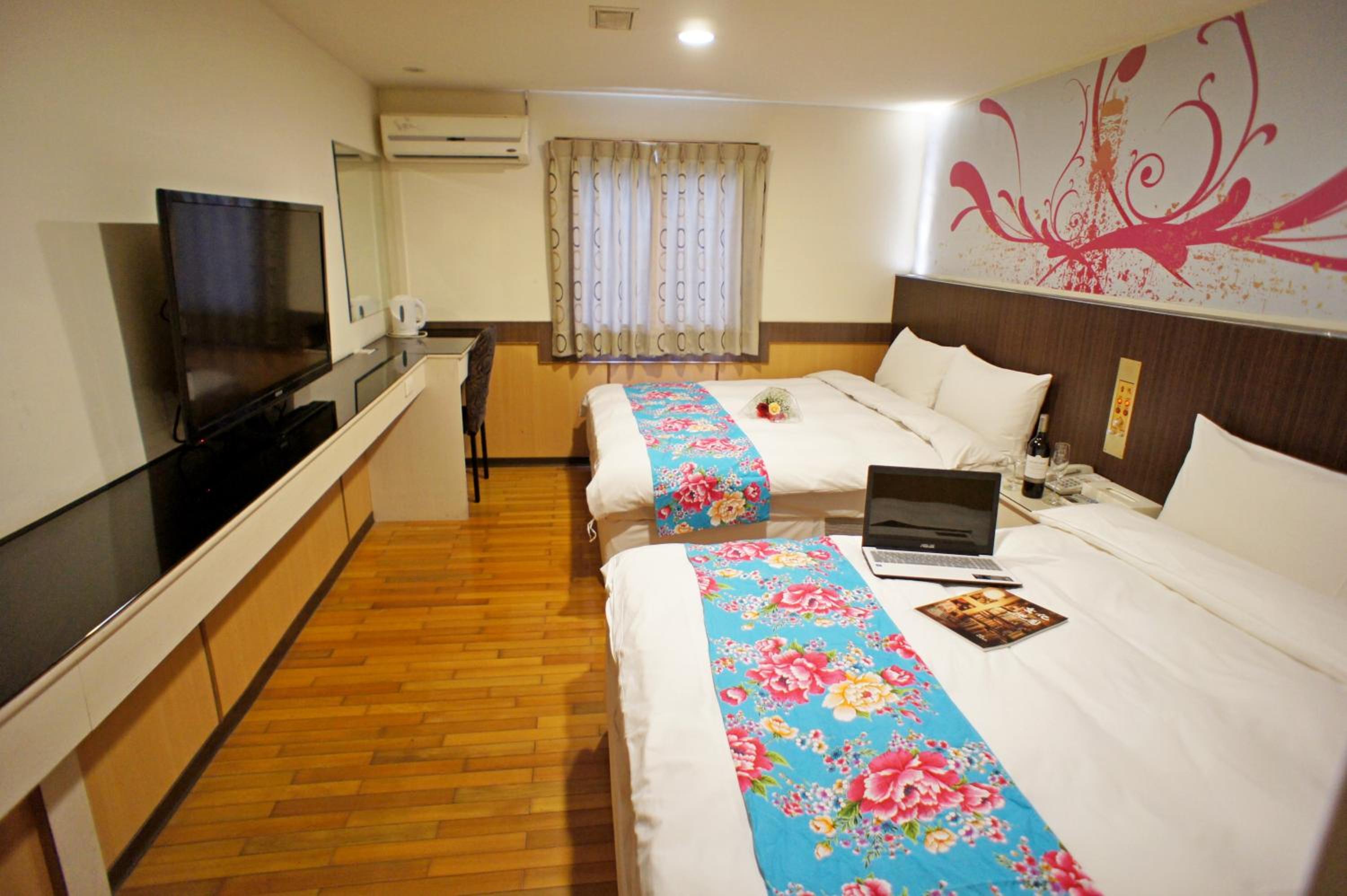 Standard Double Or Twin Room photo 3