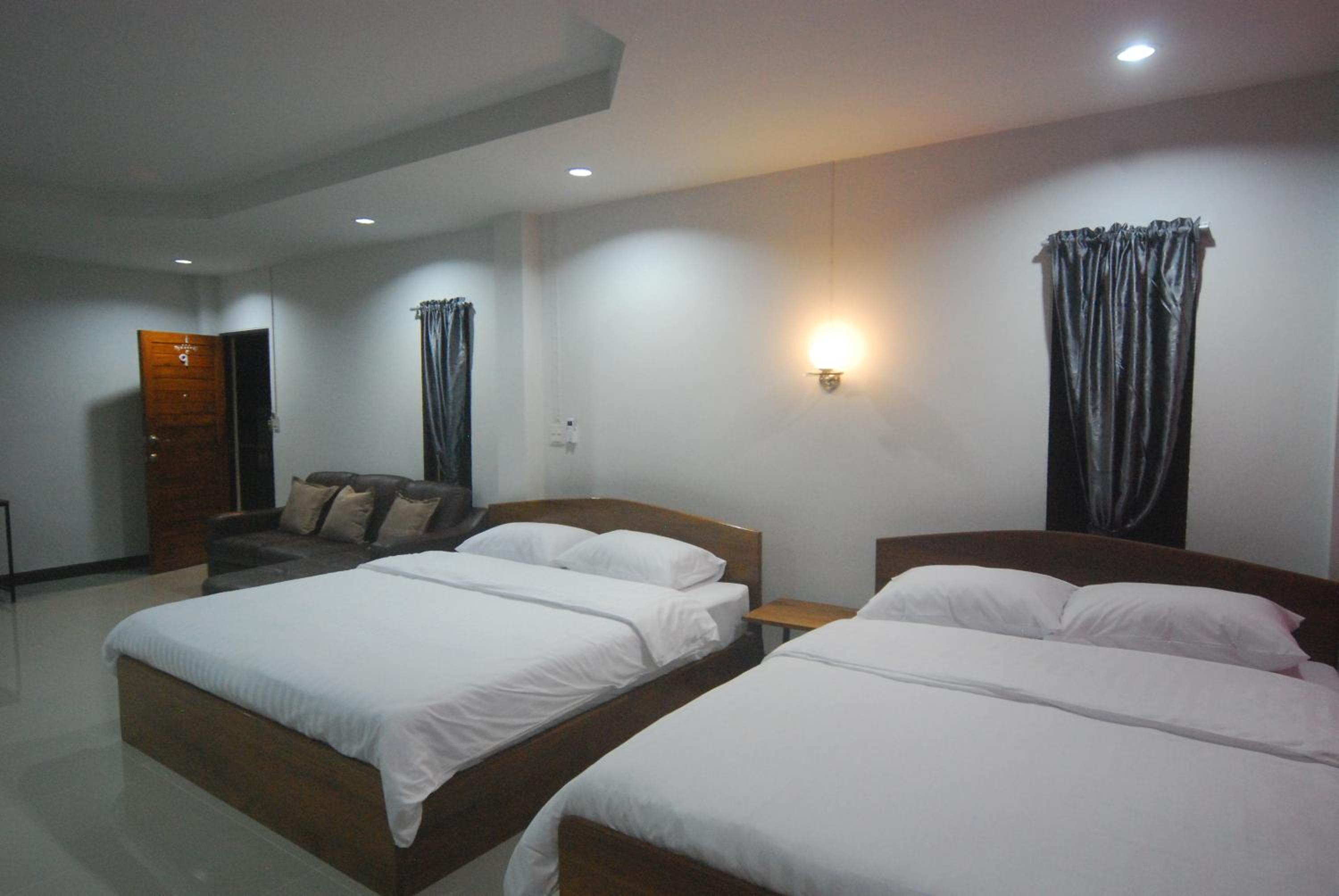Quadruple Room with Terrace - Photo 1