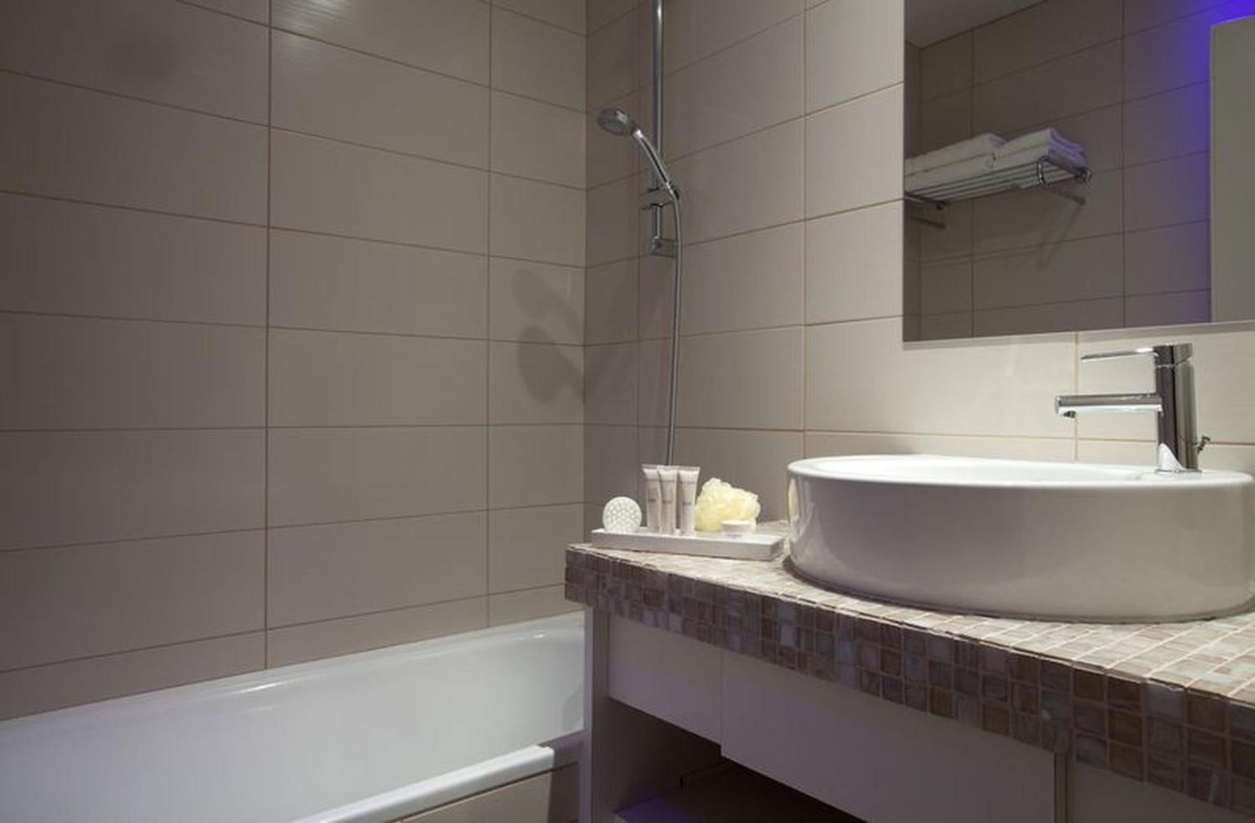 Chambre Double Premium avec Terrasse - Accès Spa Inclus