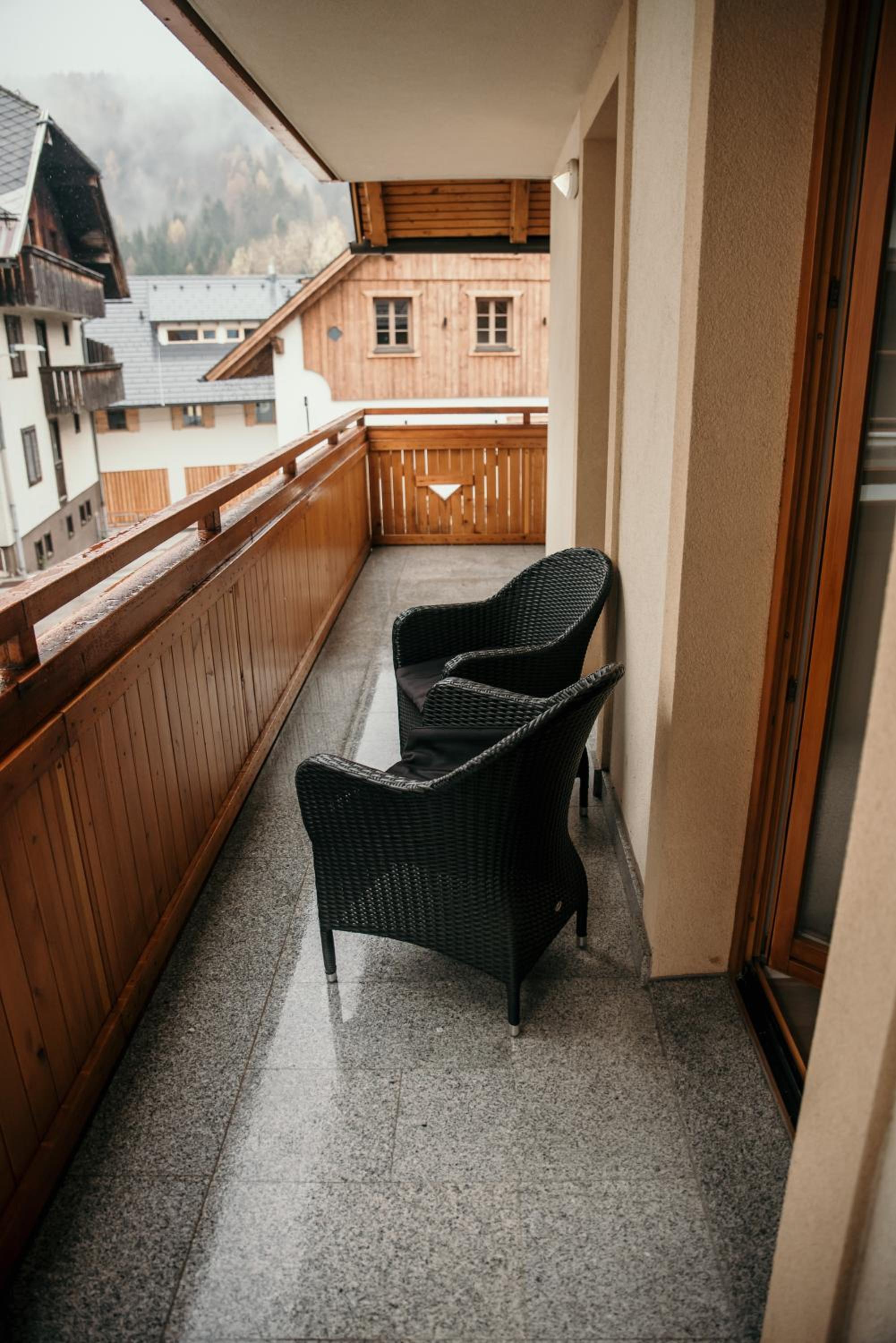 Apartment with Balcony photo 1
