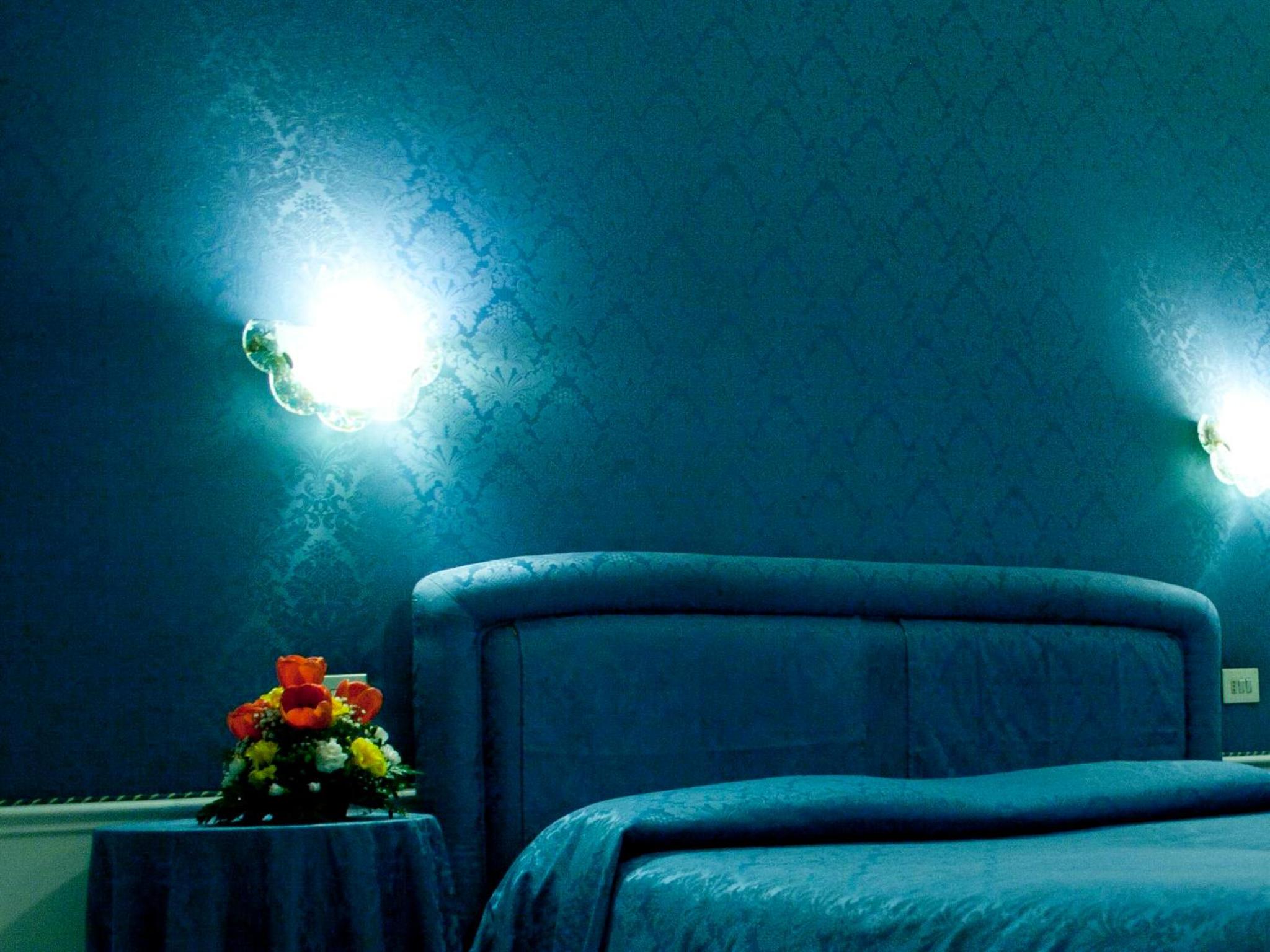 Double Room - Photo 6
