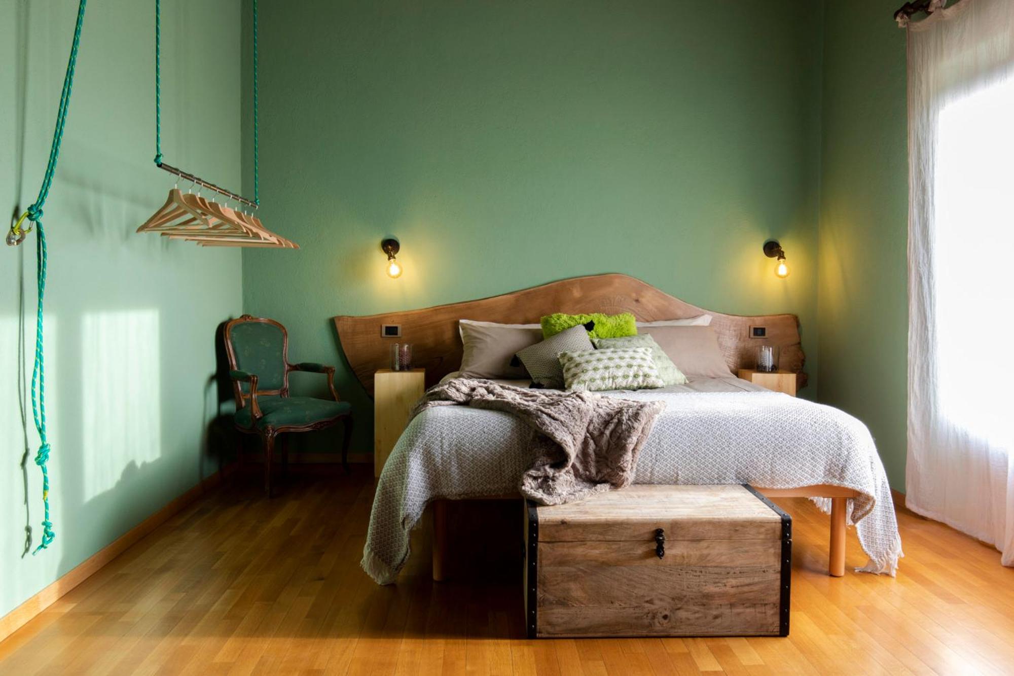 Large Double or Twin Room