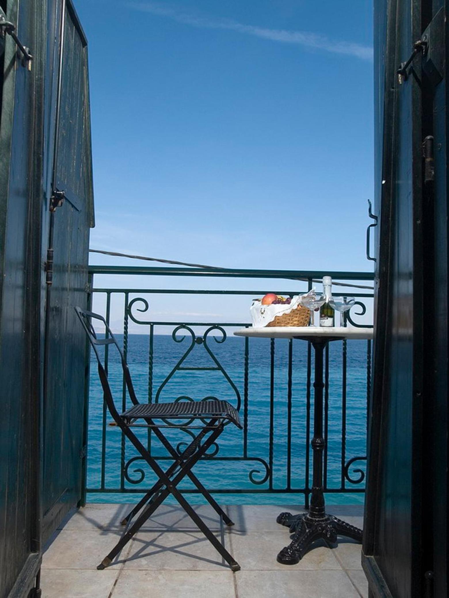 Studio with Sea View (2 Adults) photo 3