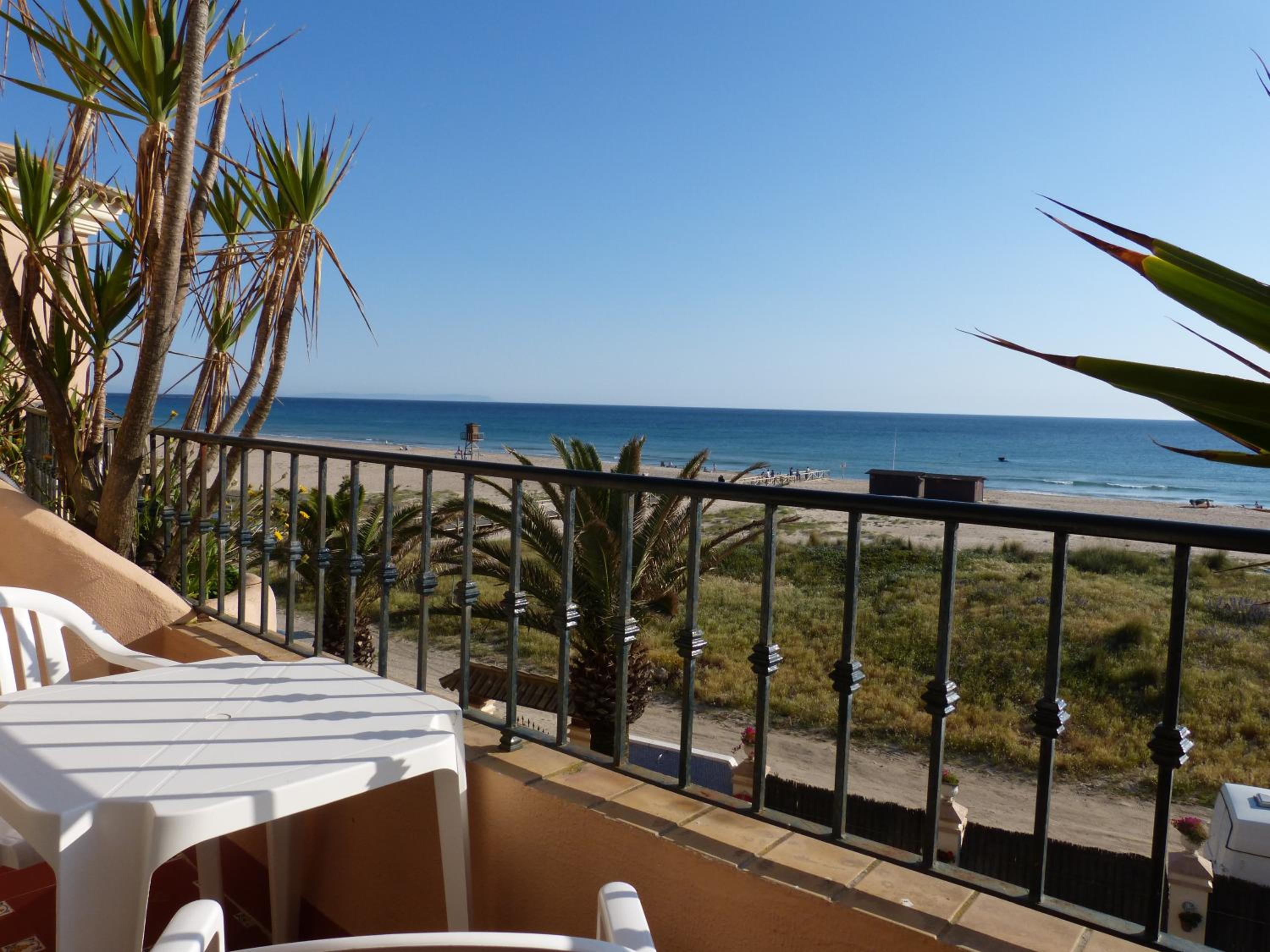 Double or Twin Room with Sea View photo 1