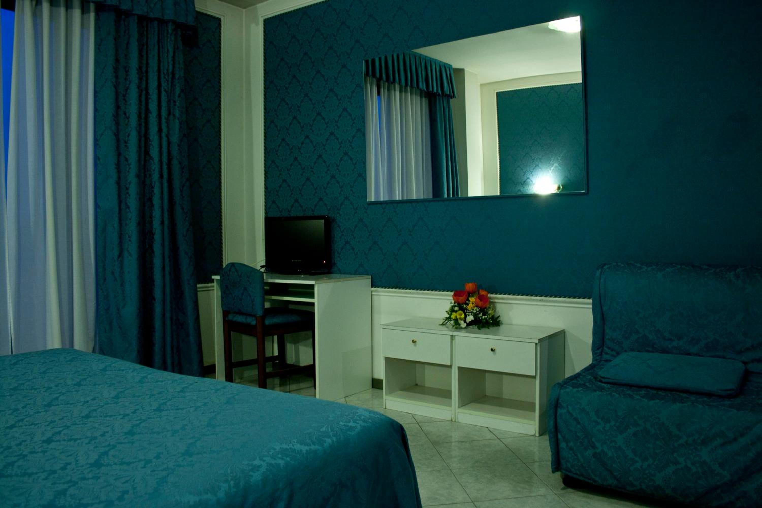 Double Room - Photo 4