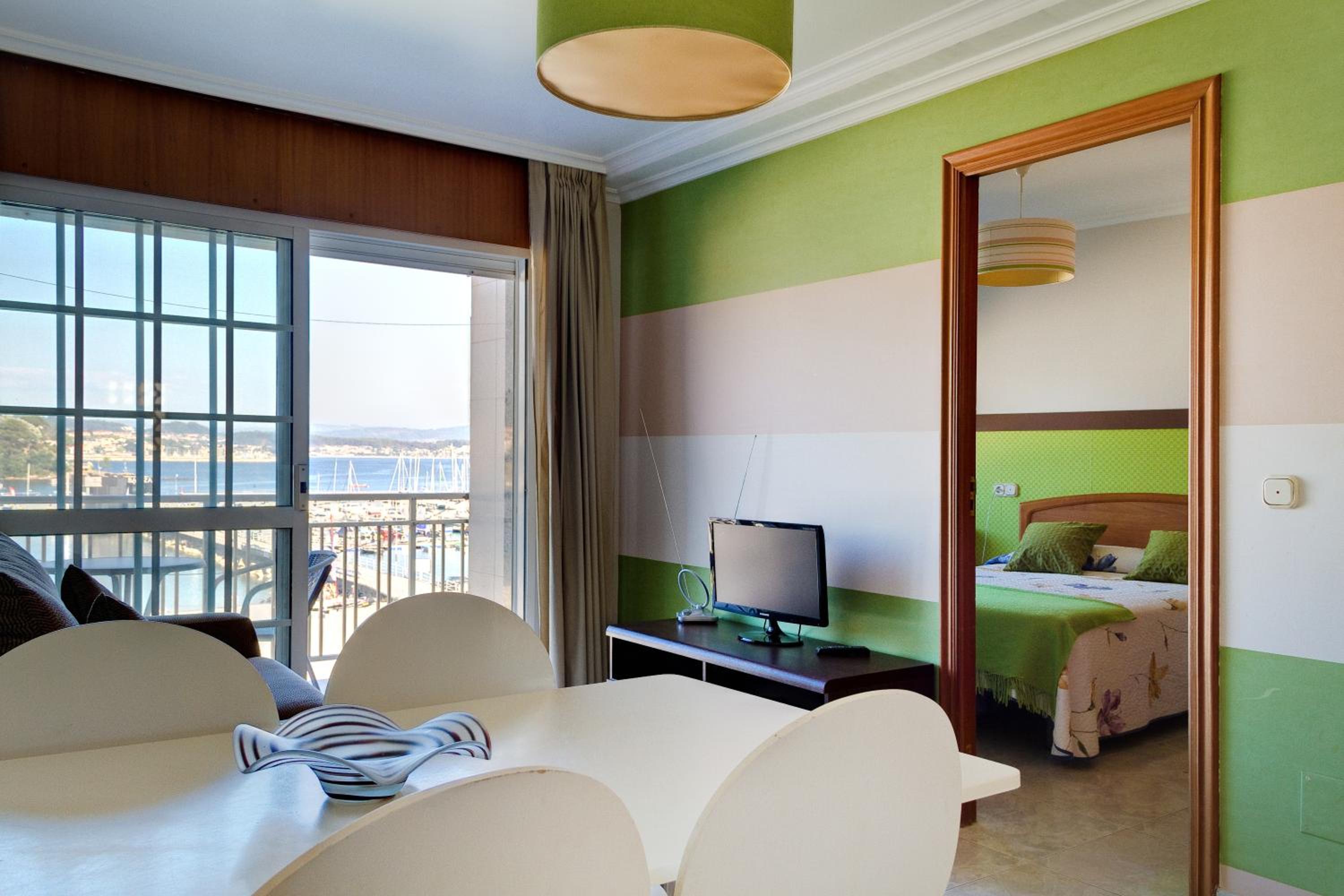 Apartamento de dos habitaciones con vista al mar
