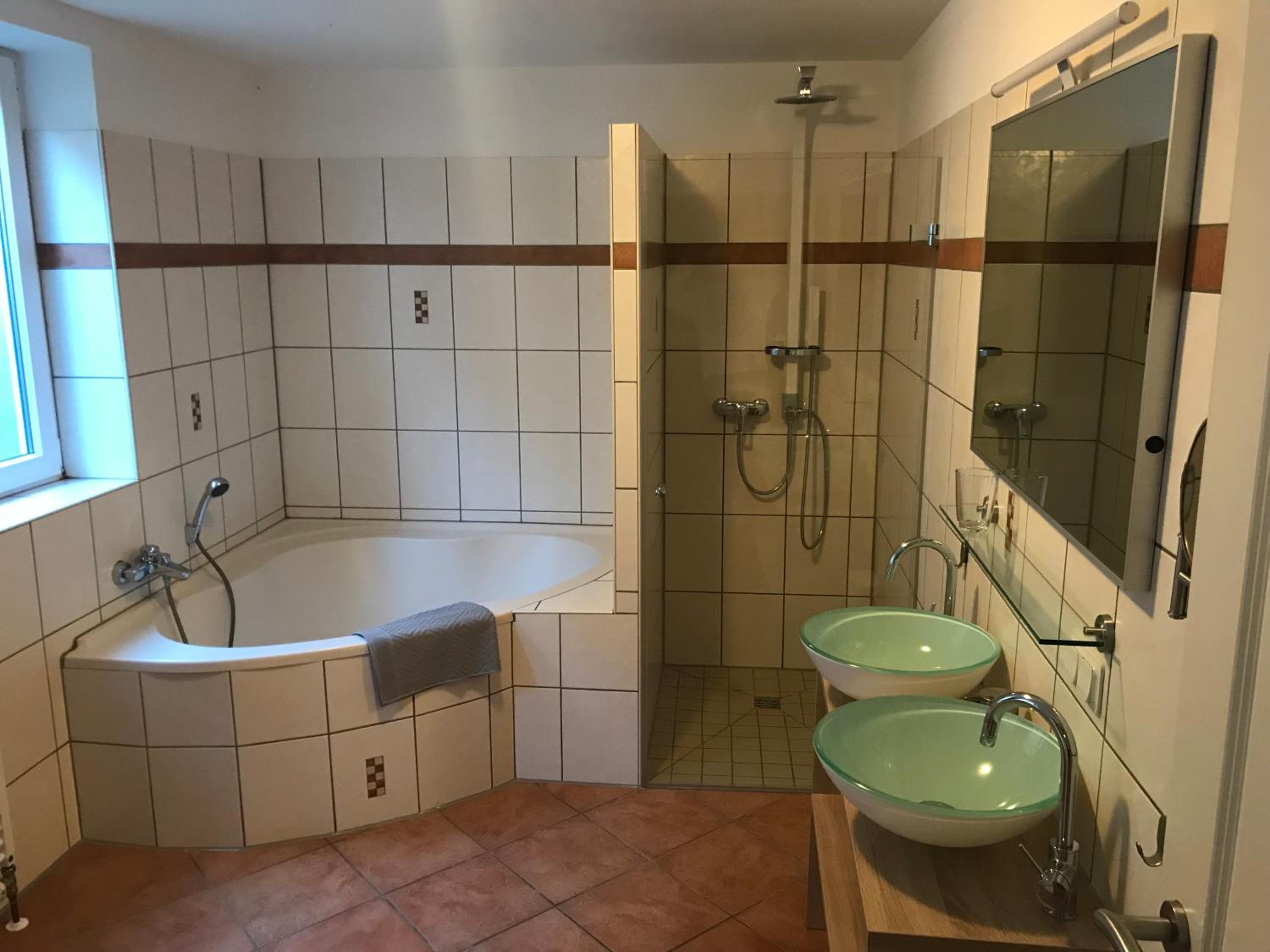 Double Room with Private Bathroom - Photo 4