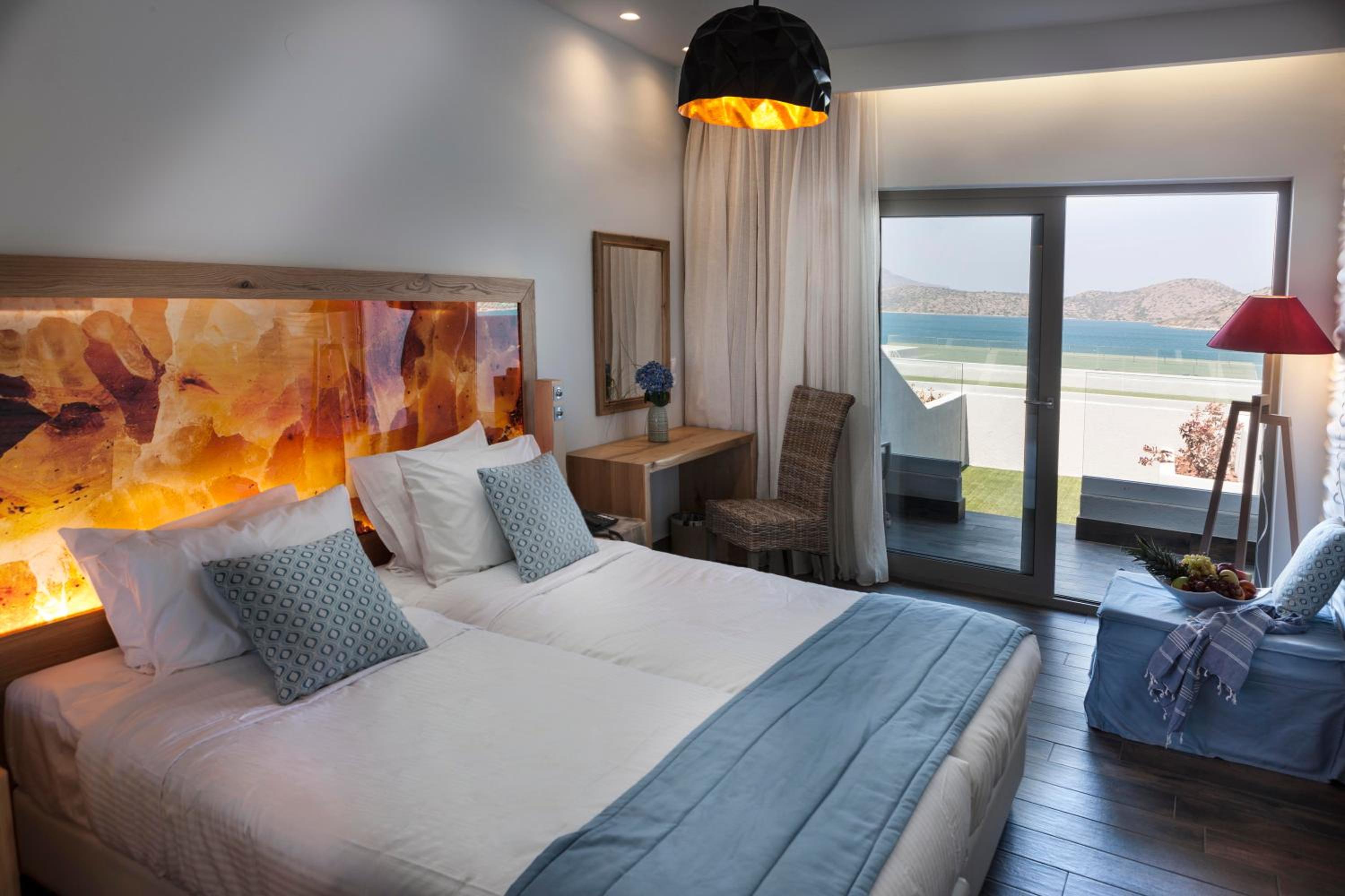 Double or Twin Room with Sea View