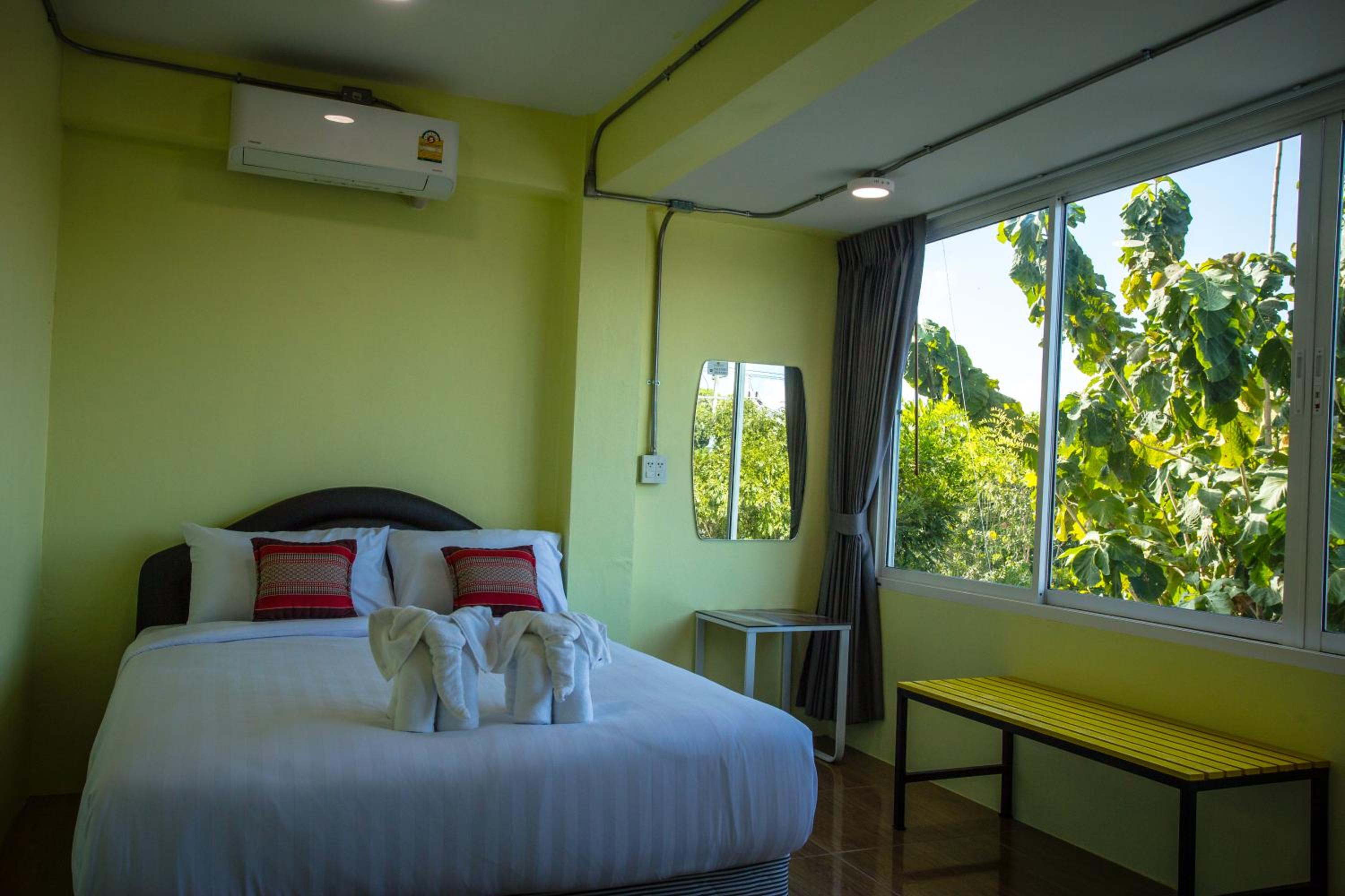 Queen Room - Photo 3