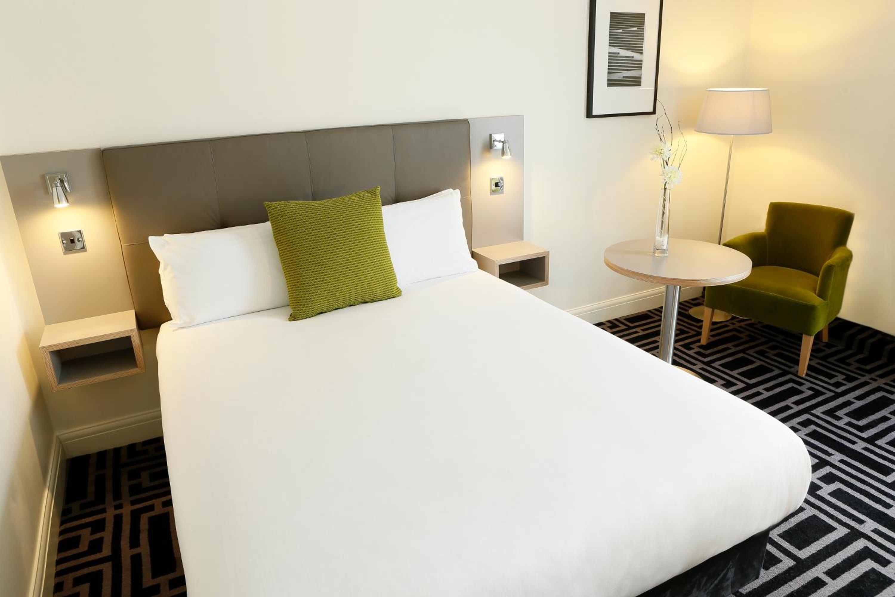 Double Room - Photo 5