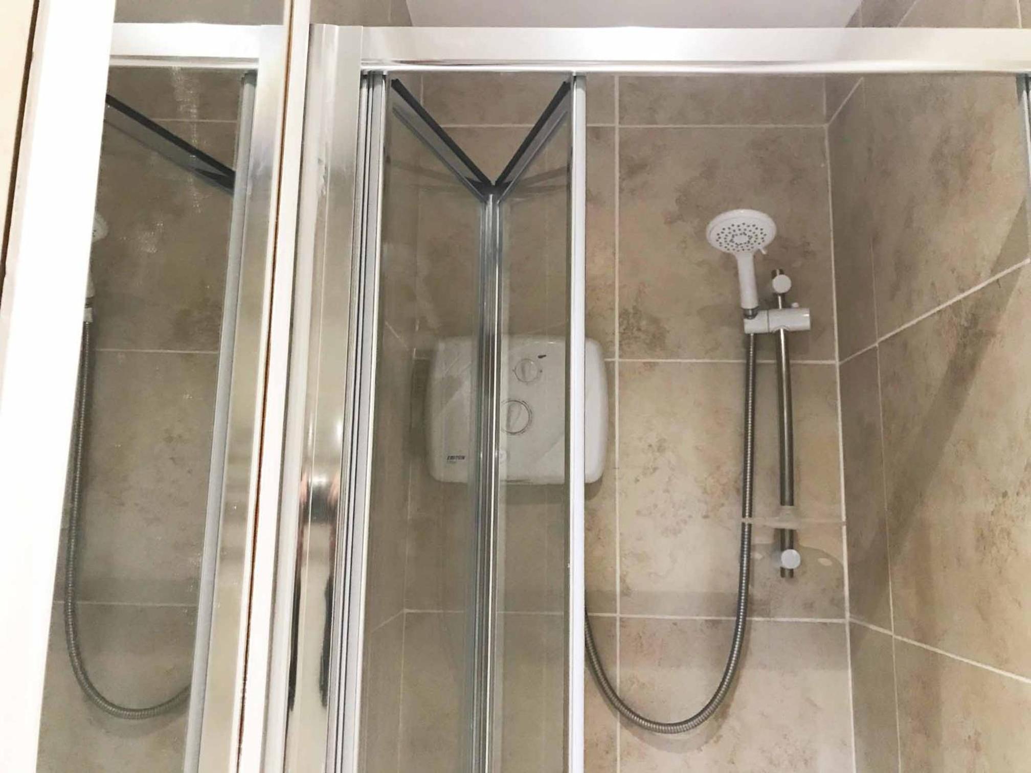 Deluxe Double Room With Shower photo 2