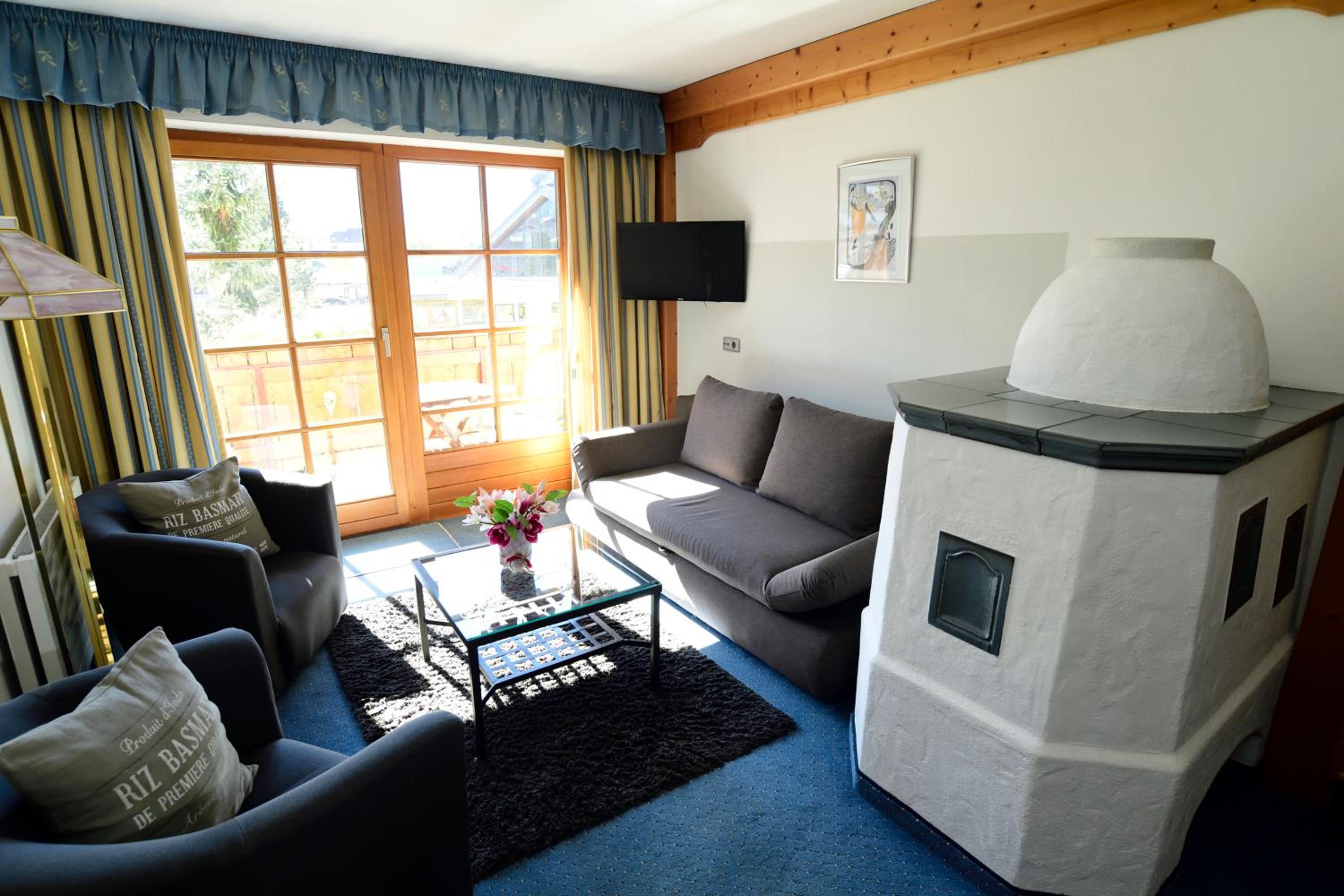 Family Room (2 Adults + 1 Child) - Photo 14