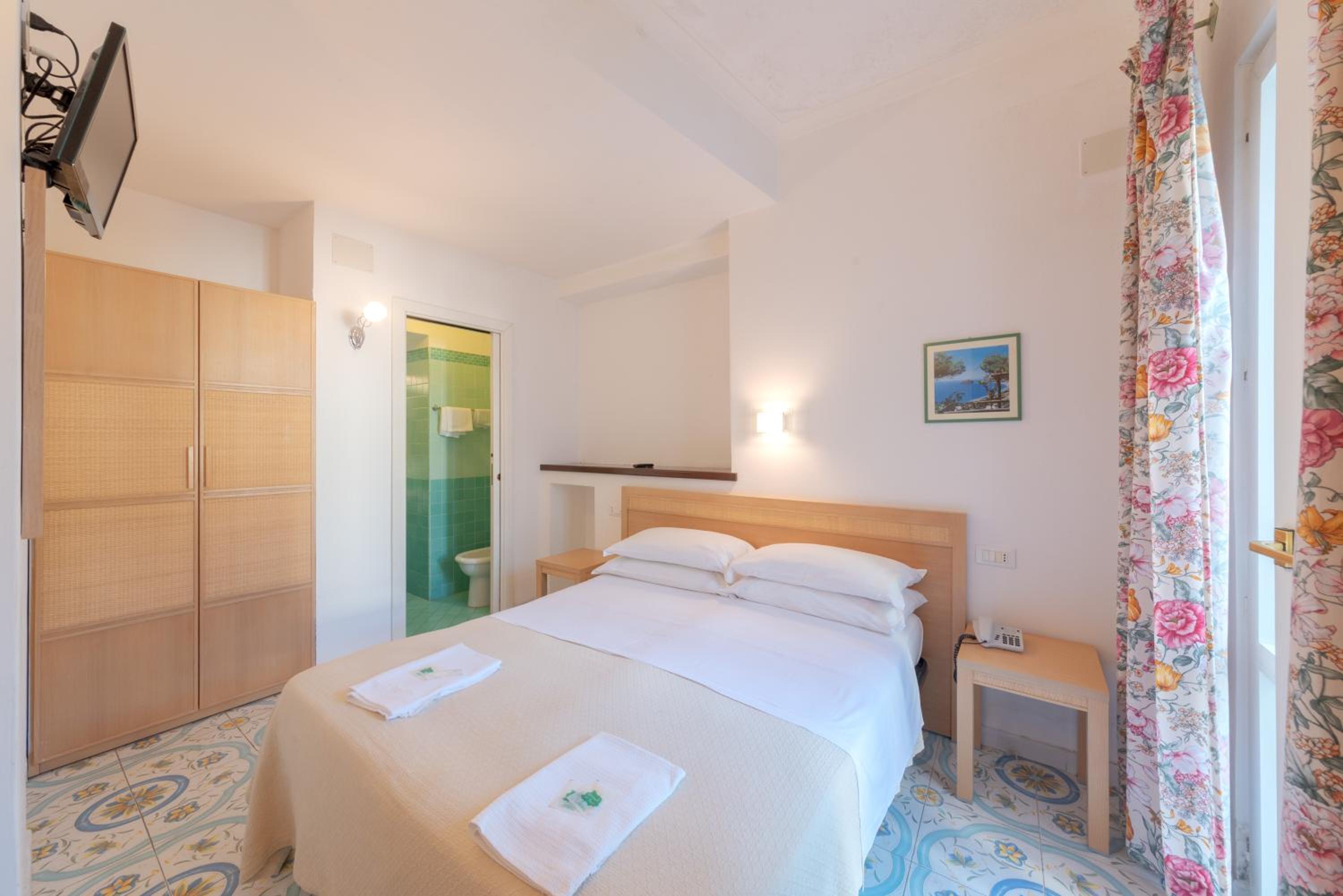 Chambre Double Occupation Simple (1 Adulte)