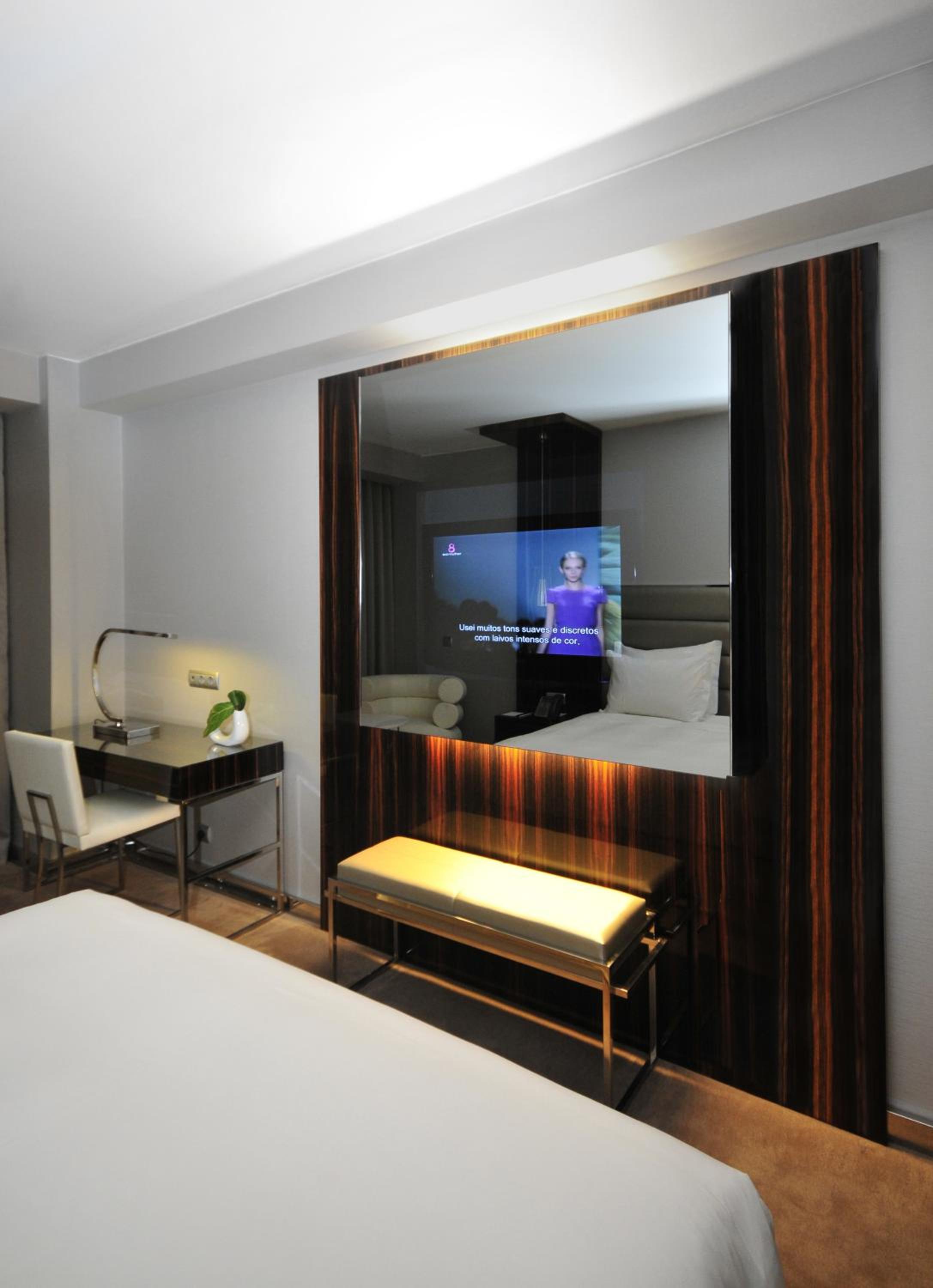 Deluxe Double or Twin Room With Extra Bed