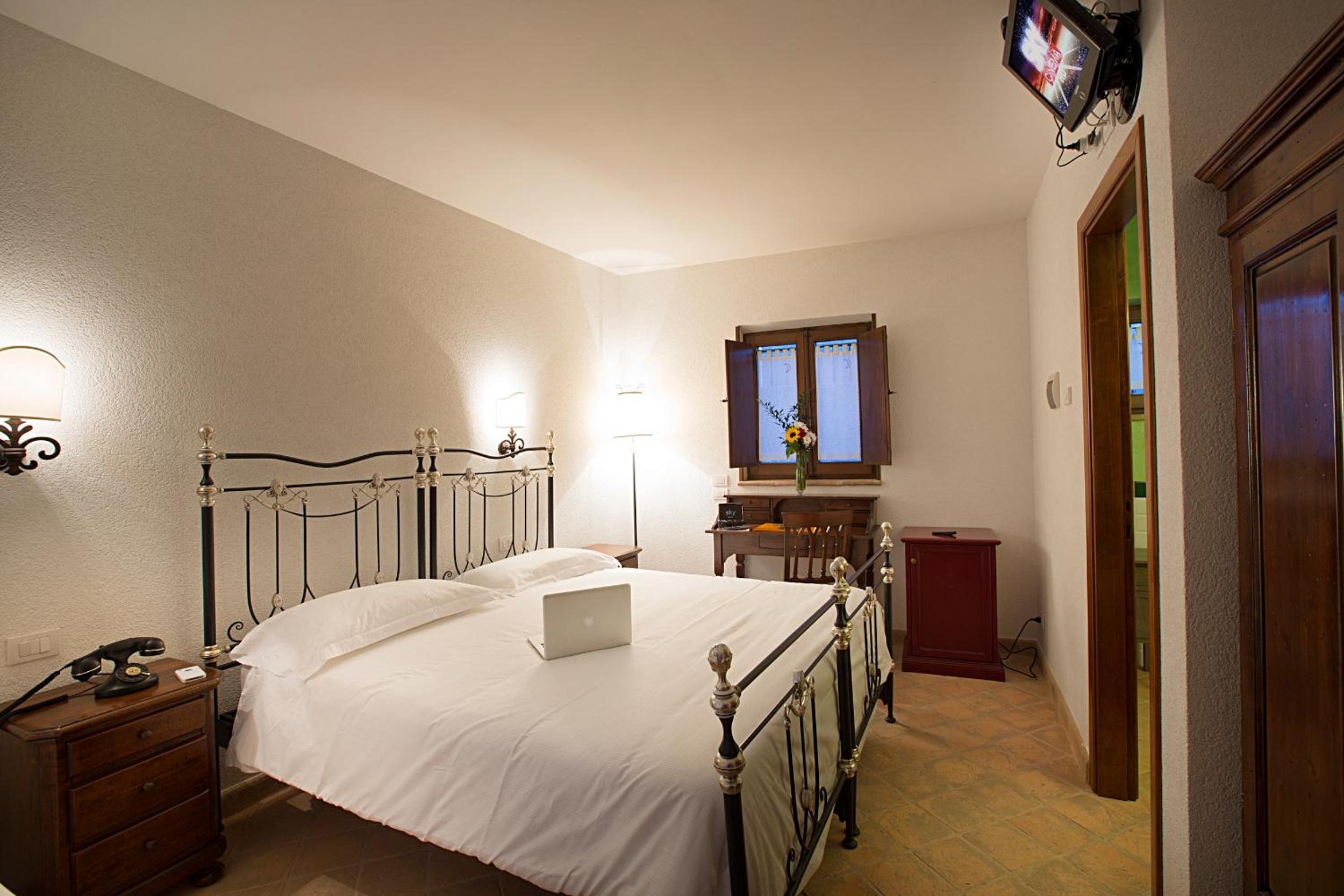 Classic Double Room - Photo 2