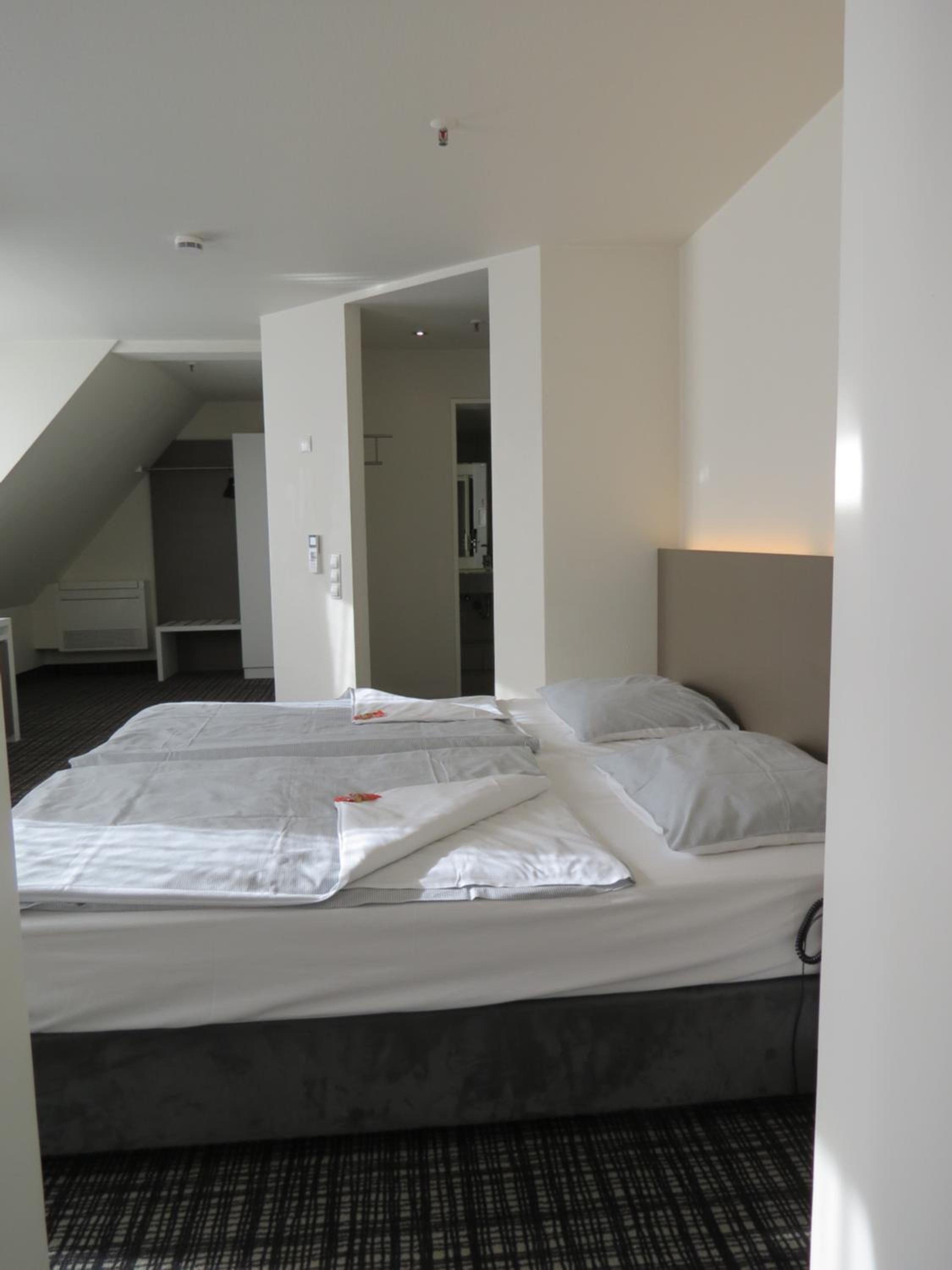 Standard Quadruple Room - Photo 6