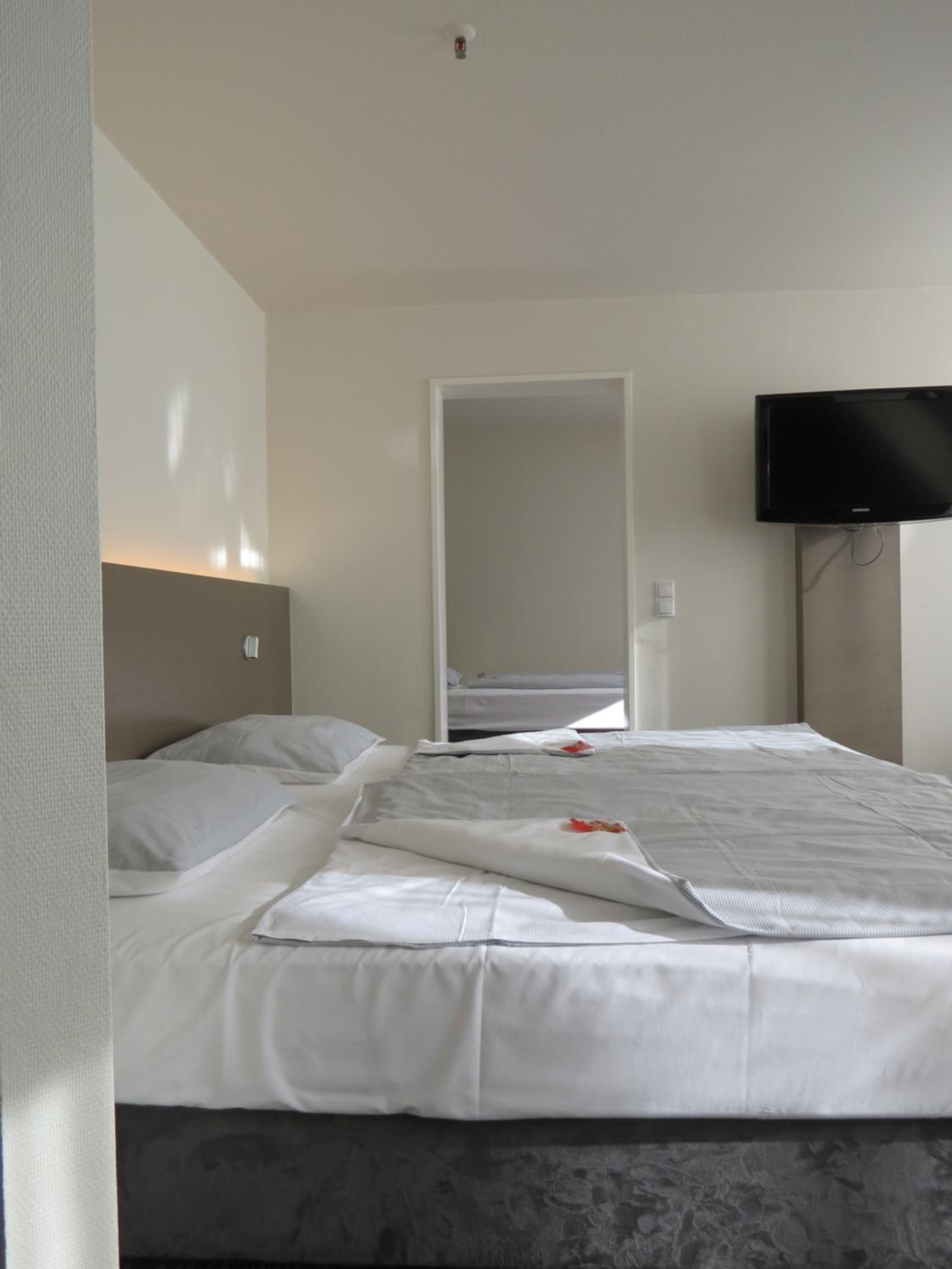Standard Quadruple Room - Photo 1
