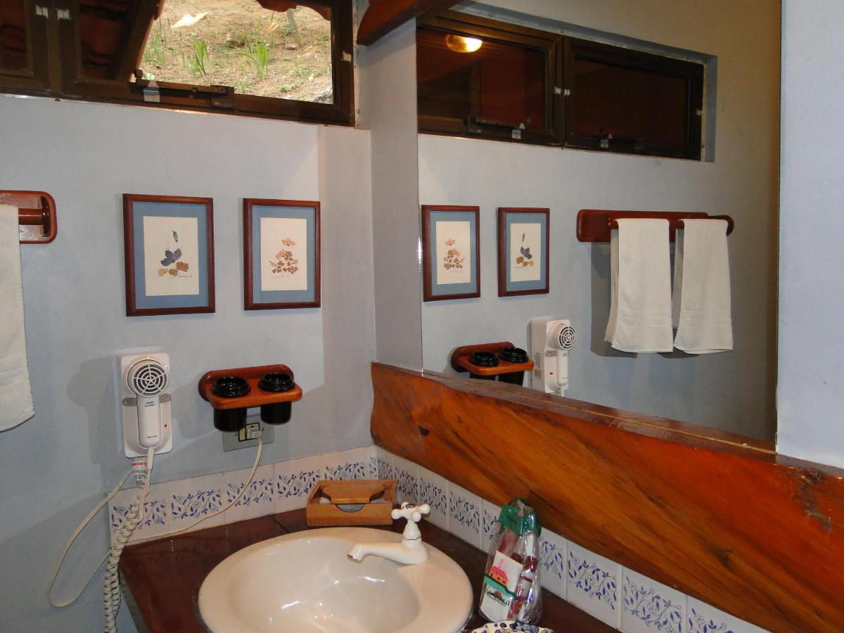 Suite (4 Adults) photo 2