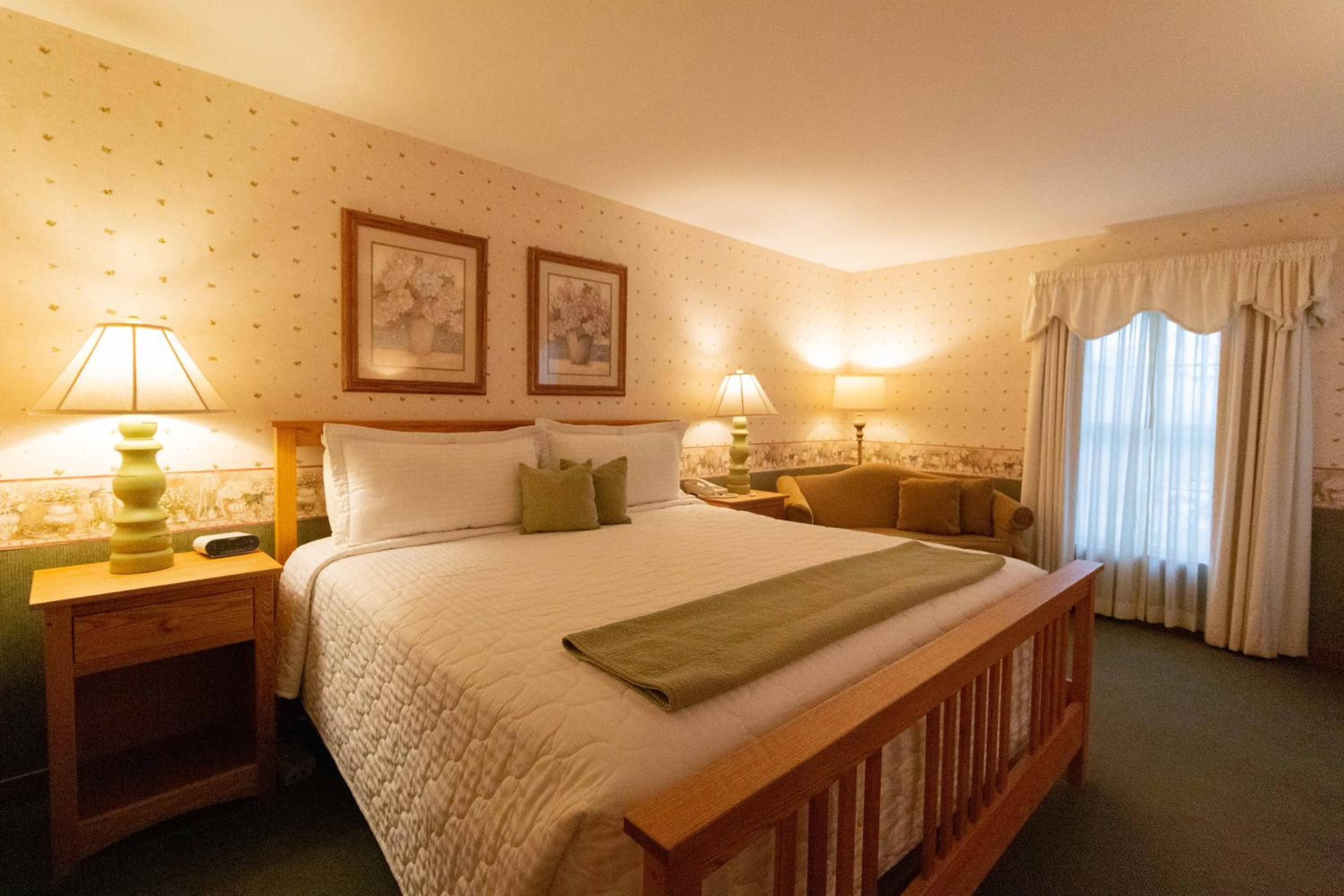 Atrium King Room photo 1