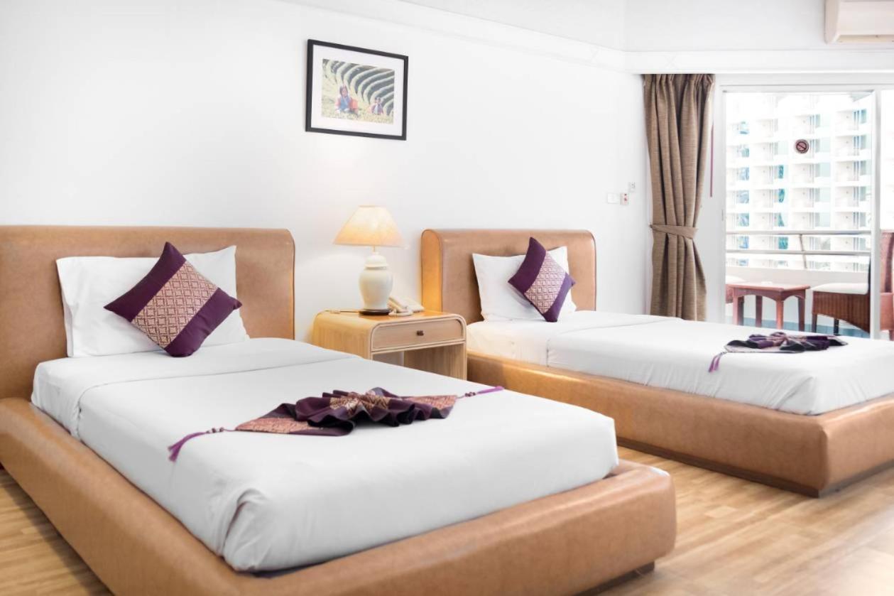 Deluxe Double or Twin Room with Sea View photo 3