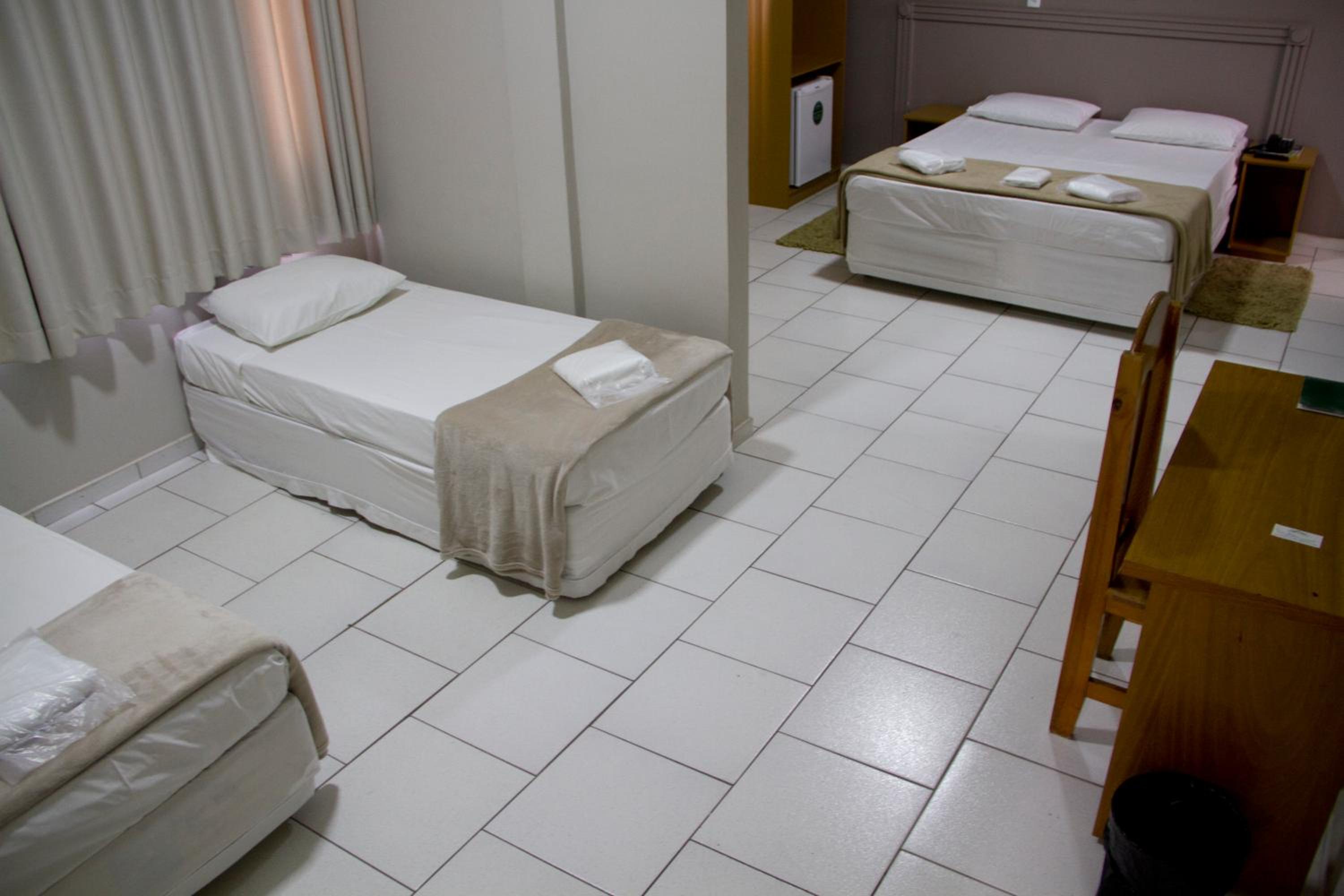 Suite - Photo 5