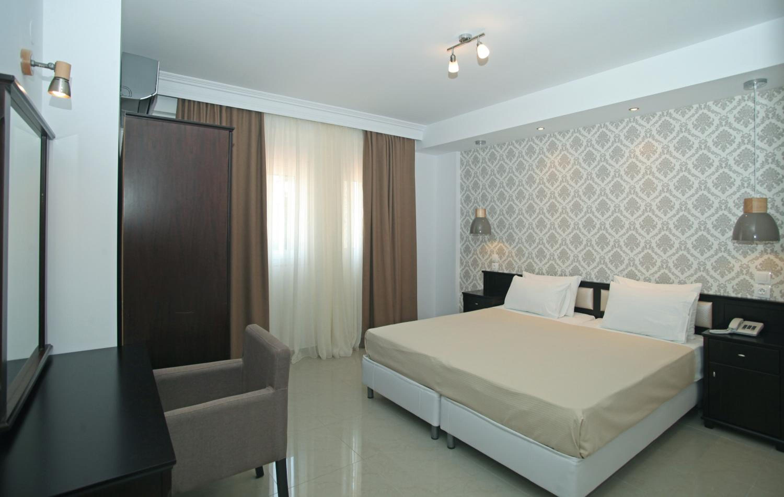 One-Bedroom Apartment with Garden View