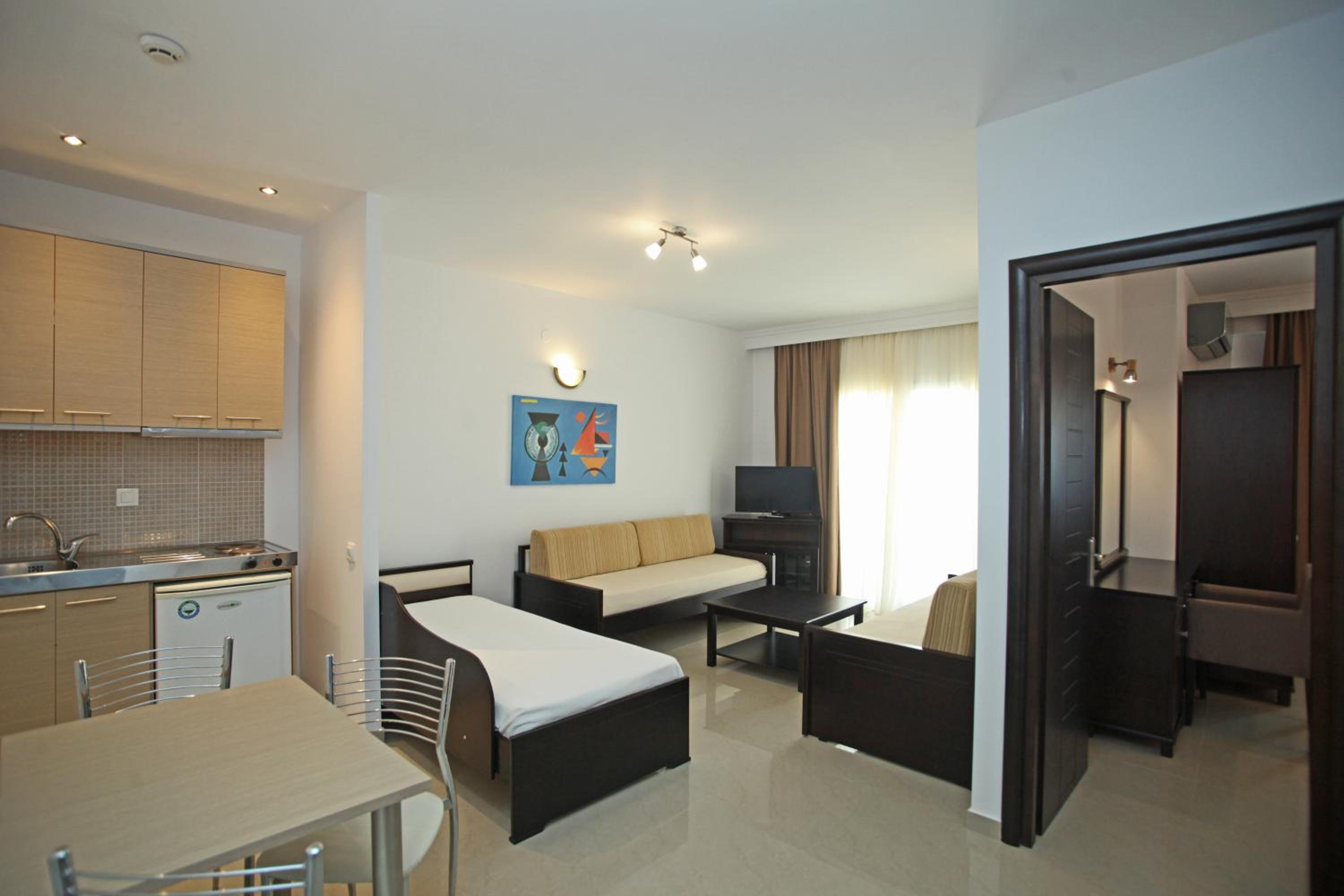 One-Bedroom Apartment with Garden View (5 Adults)