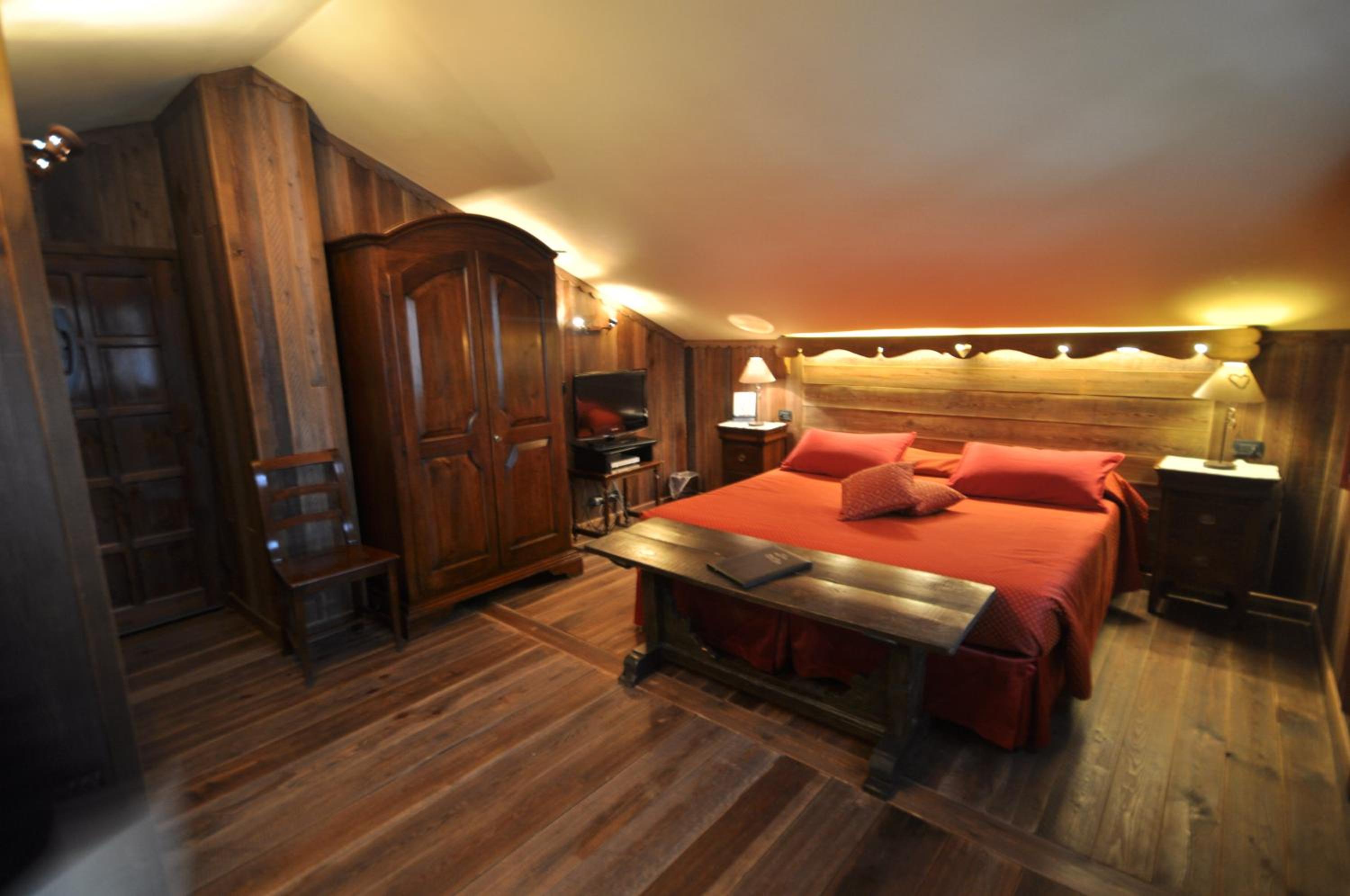 Double Room - Photo 2
