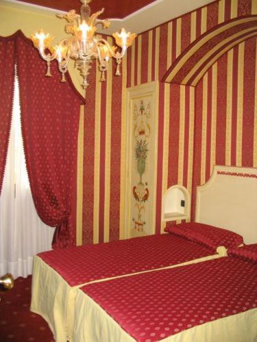 Double Or Twin Room photo 3