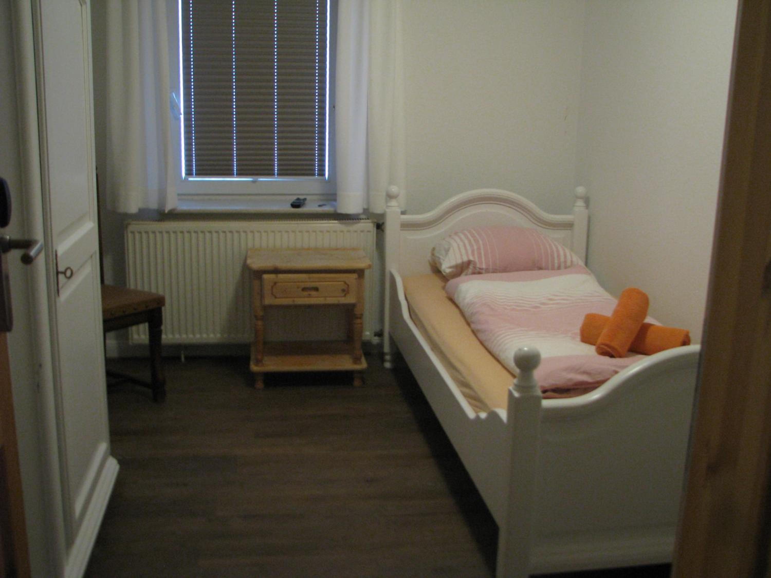 Single Room photo 3