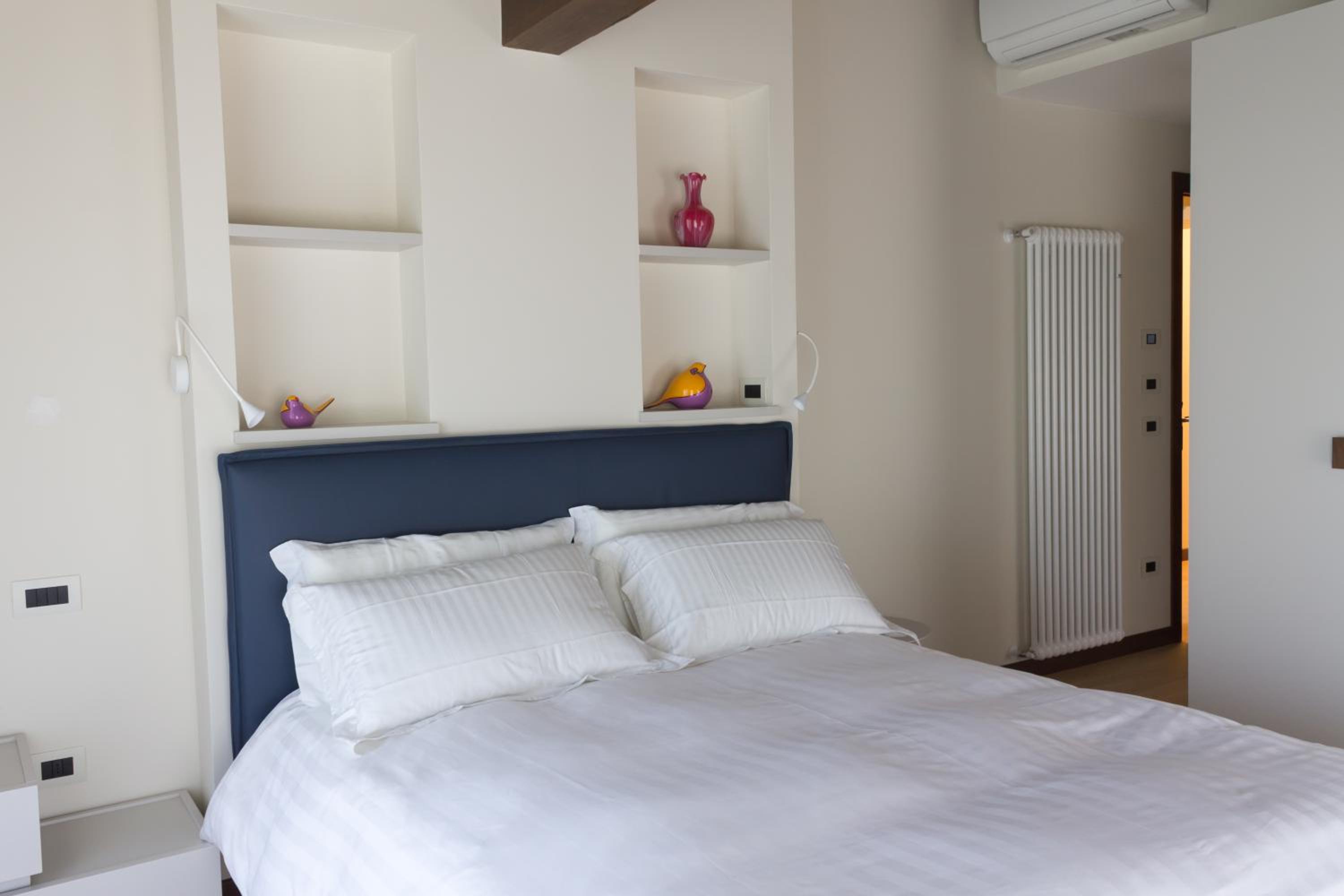 Double Room with Private Bathroom - Photo 3