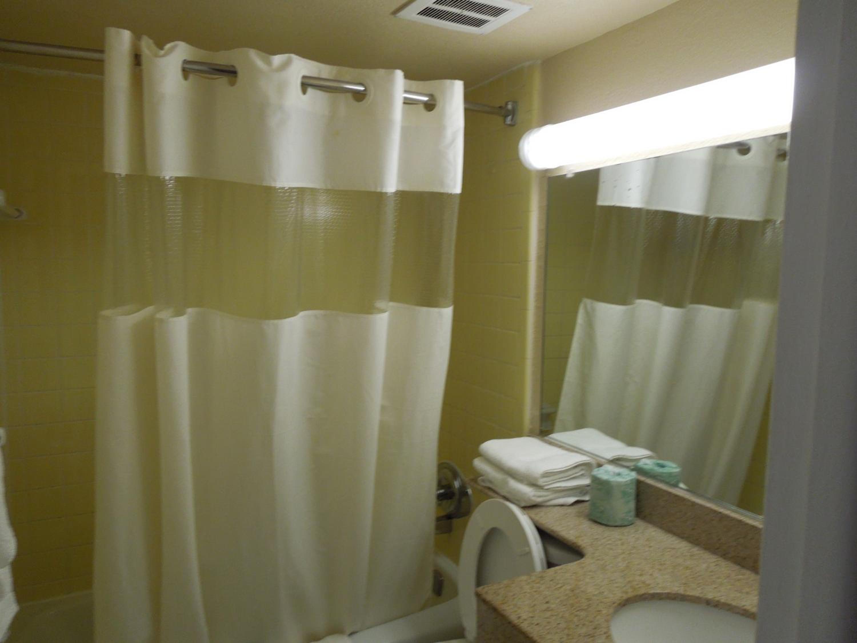 Double Room with Two Double Beds - Photo 6