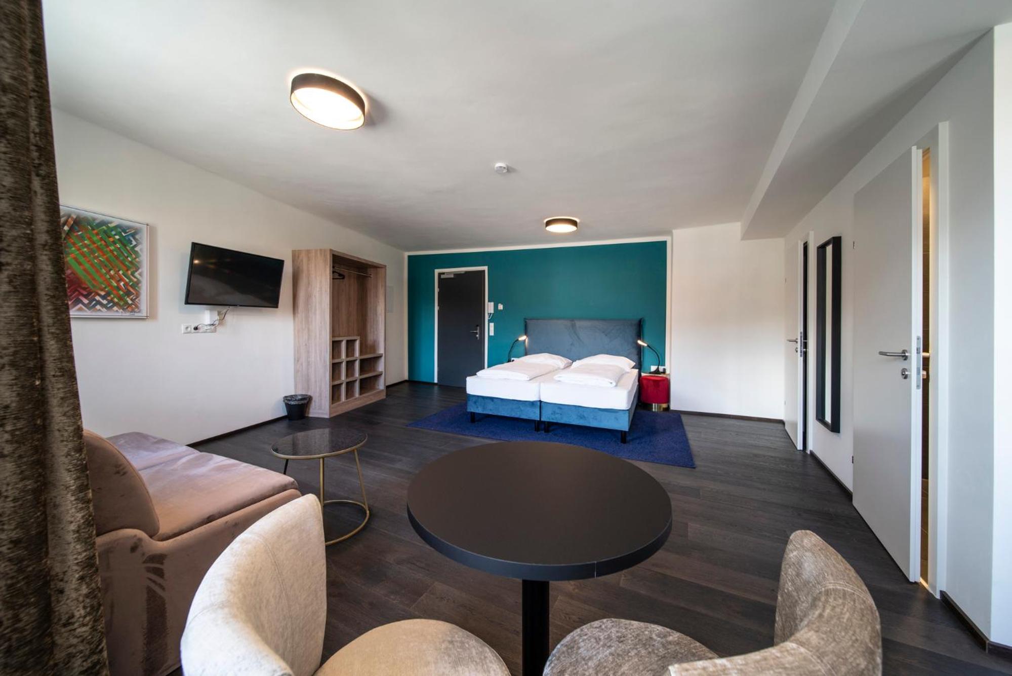 Deluxe Apartment photo 2