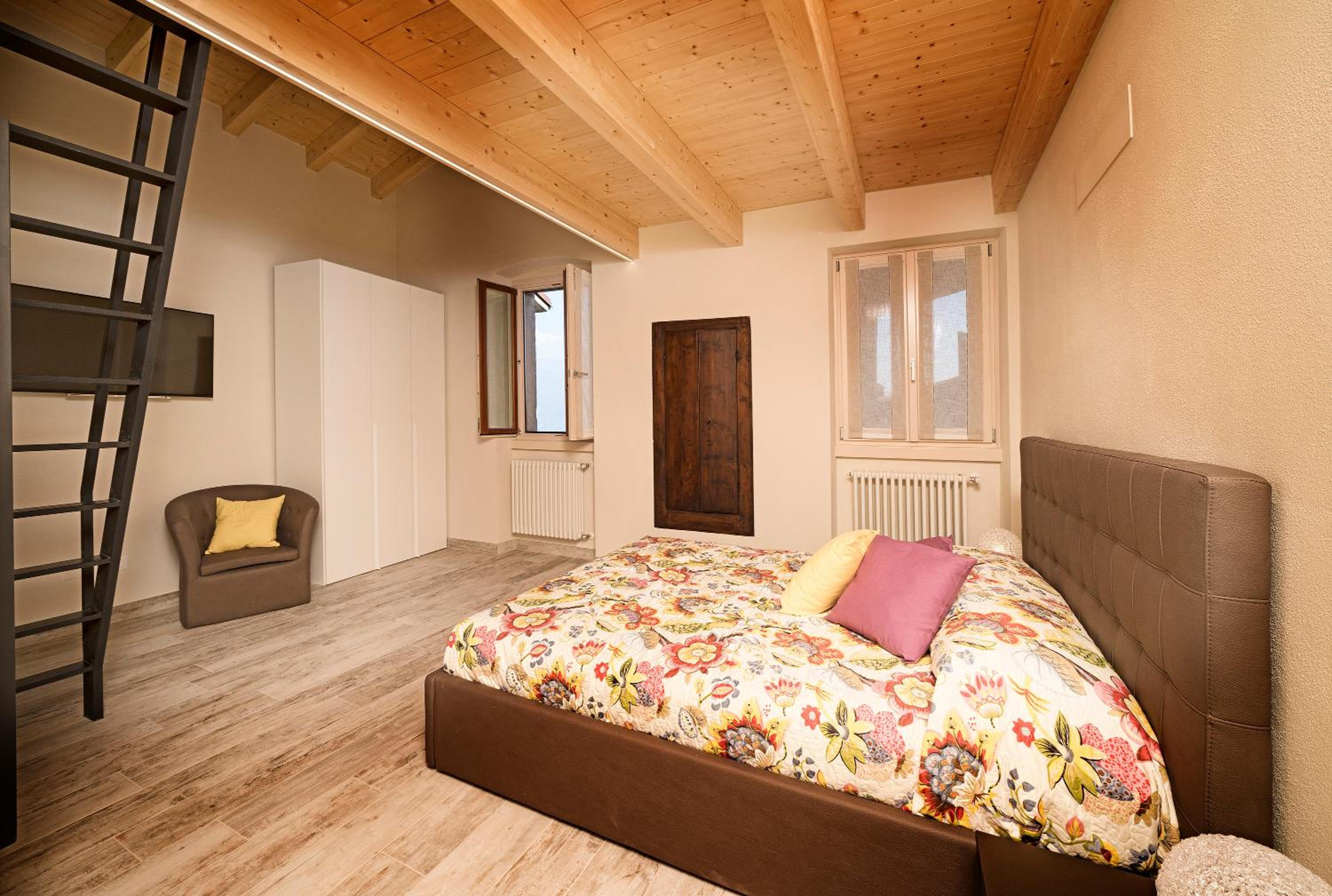 Deluxe Triple Room photo 1
