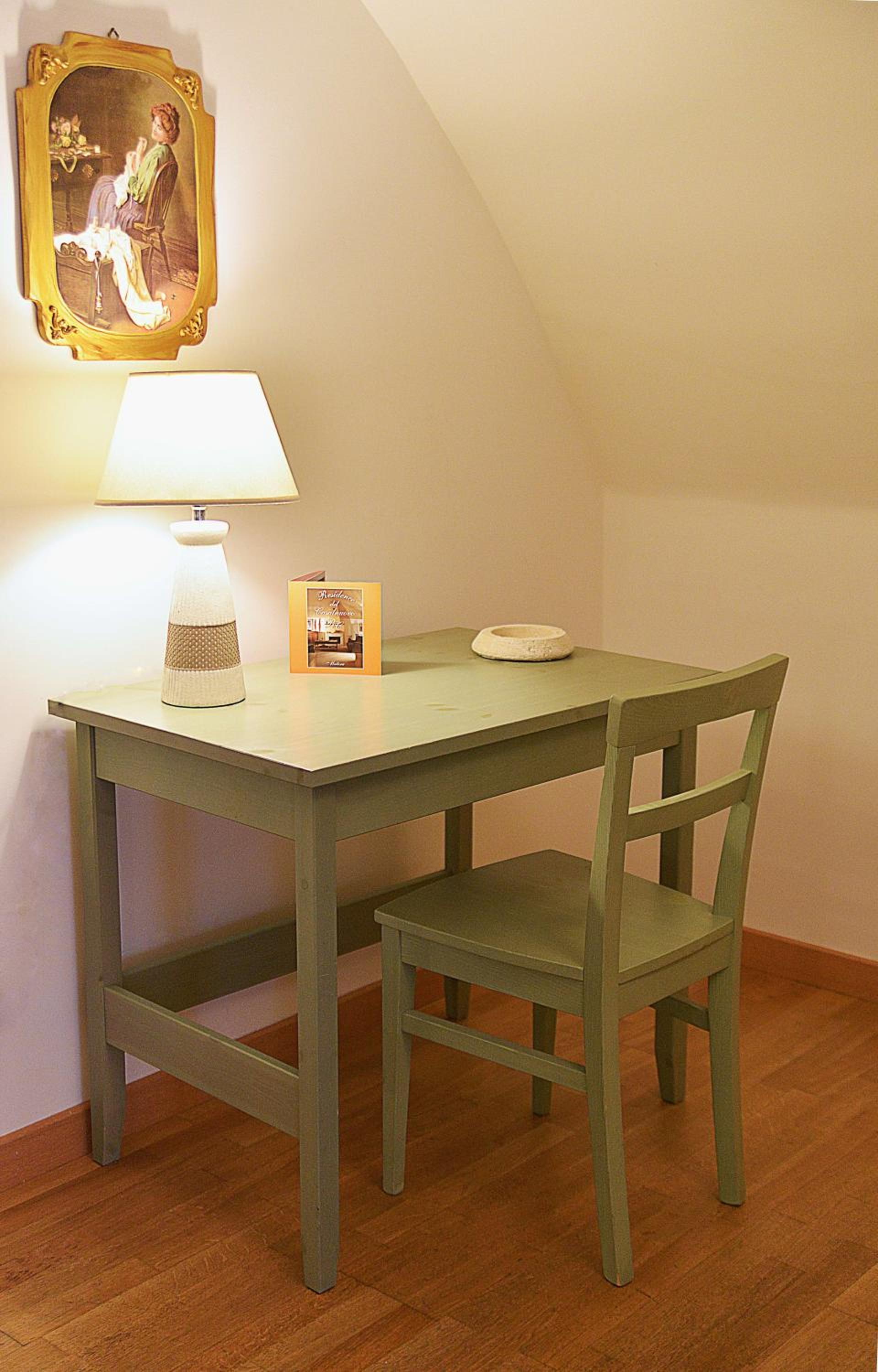 Standard Double Room - Photo 8
