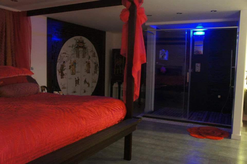 King Suite with Spa Bath