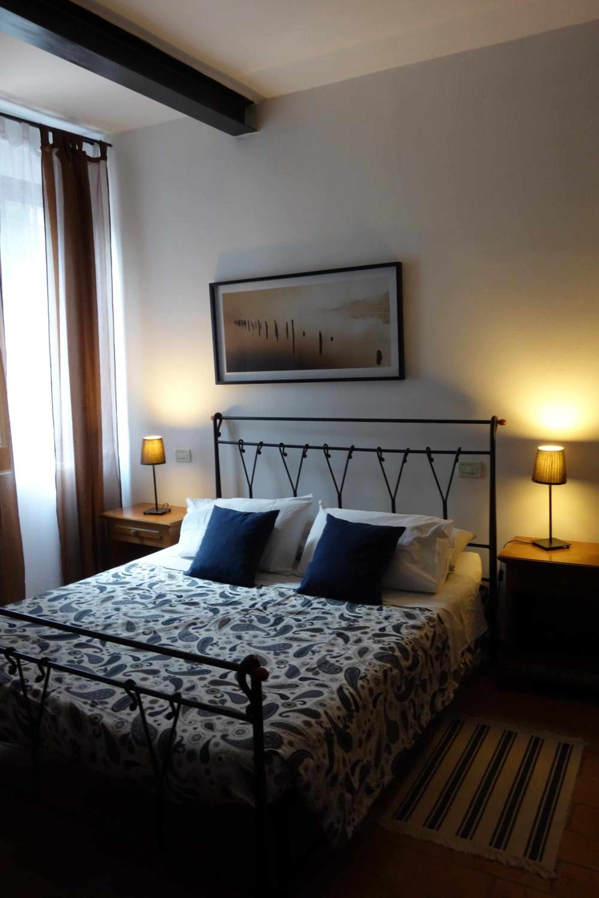 One-Bedroom Apartment - Photo 7