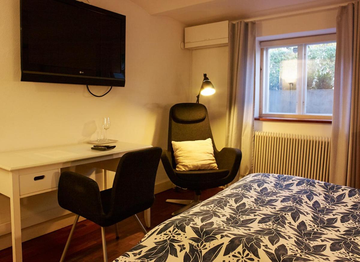 Economy Double Room photo 2