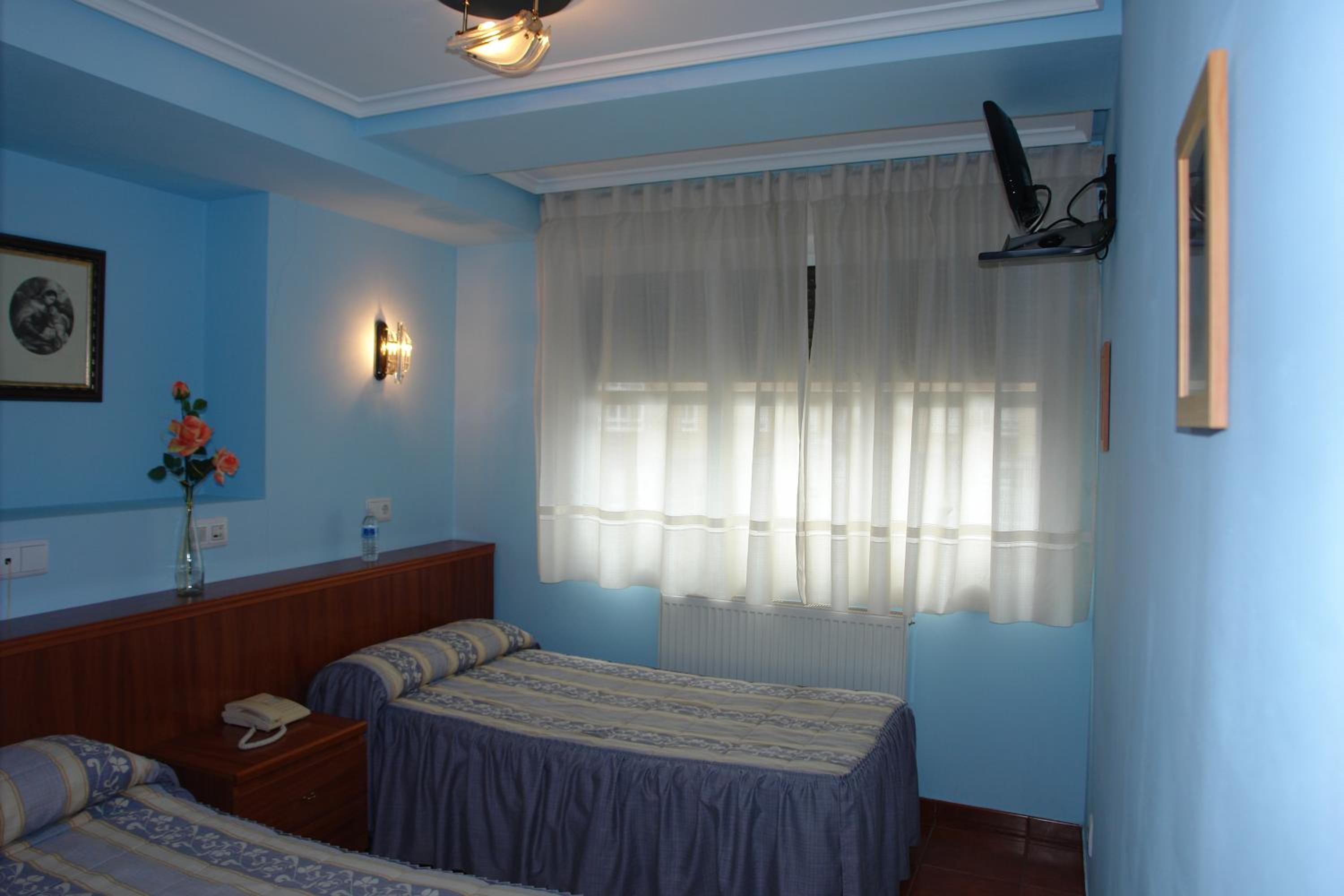 Double Room - Photo 1