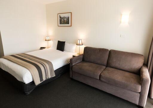 Queen Room with Sofa Bed