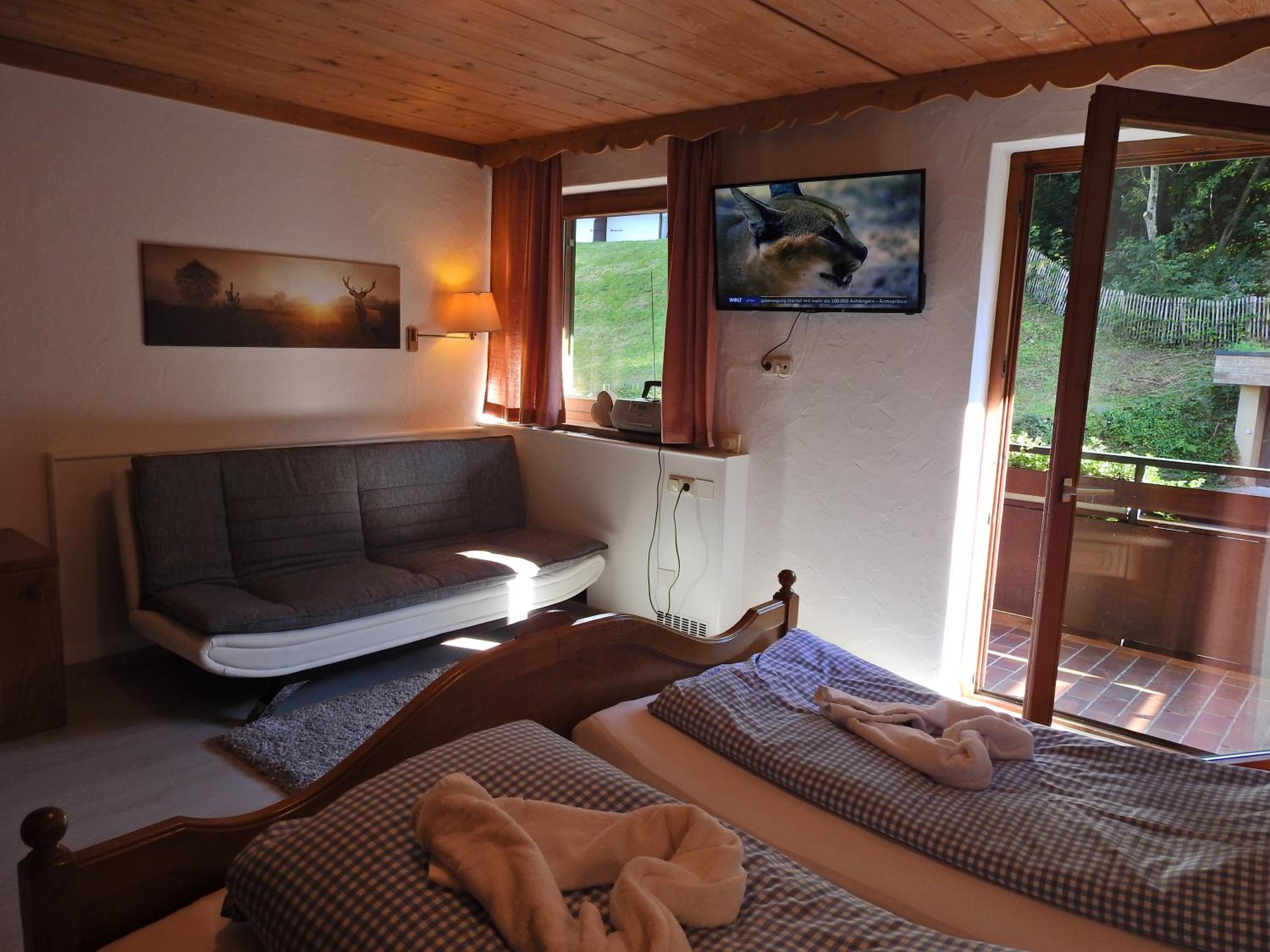 3-Rooms Apartment with Balcony - Photo 9