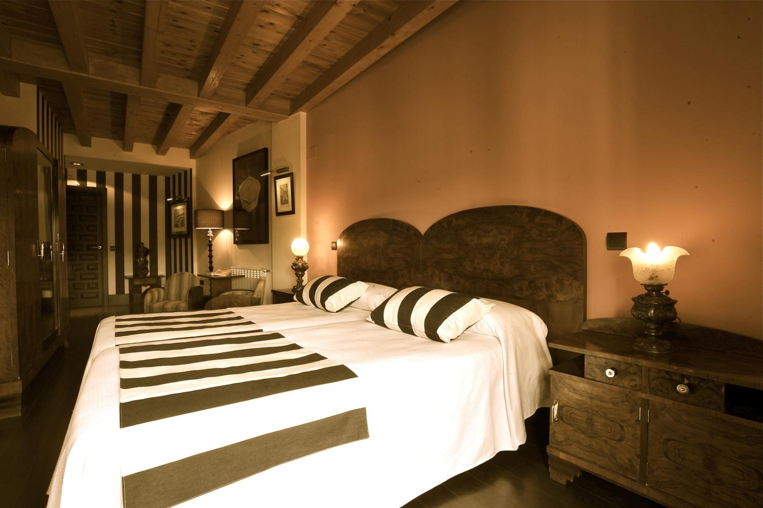 Double or Twin Room photo 2